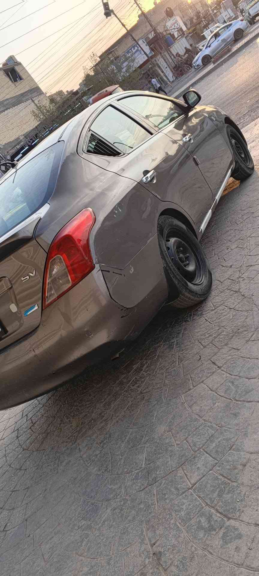 سلام عليكم ملكلف بلنشر اتصل على صاحب السيارة
نيسان فرسه  وارد امريكي    سعر مناسب  مديل ٢٠١٣
ظرر  جاملق وبنيد    مع  طخه حاملق خلفي  سعر  ٦٤ وبيه محال جدا بسيط  الشراي   
محرك  وكير  مبدل  مال سني ياباني اصلي ١٦٠٠ 
سيارة ناعمه ونشطه جدا  
صدر نظيف    تبريد ثلج    سنويه ورقم مع هزه جديد  بسمي تحويل نفس الساعه   تواصل   ***********
عنوان بغداد قرب مرور الحسينيه شارع العام بغداد, العراق
