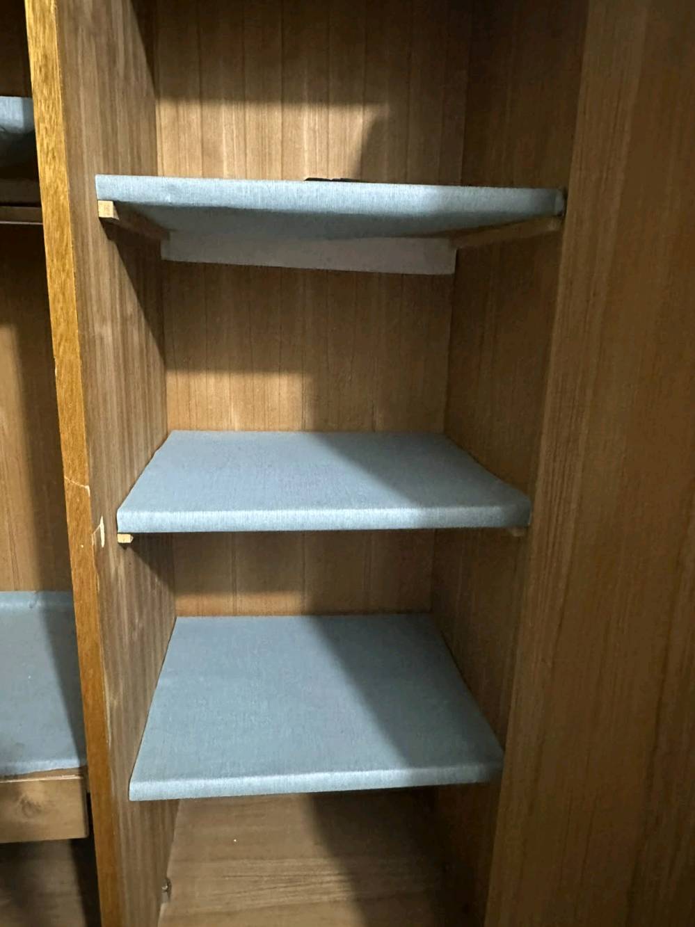 للبيع غرفة نوم عراقية 🛏️✨
غرفة نوم عراقية مرتبة وحالتها جيدة جداً، نظيفة ومحافظ عليها.
💰 السعر مليون دينار فقط
السعر نهائي، والبيع للجادين فقط.
📩 للاستفسار مراسلة خاص.