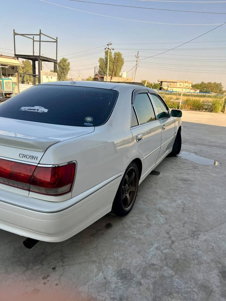 مەلیکە موس موس 
مودیل 2003
دیفۆری بچووک
دەشبڵ سەر و ژێر نەجەف عارف عیساوی بێ شوحتی لۆک 
4 تایەر ویلی لۆک لە 
پێش و پشت ئەبو عیون
تەبەریت سارد و گەرم بەستراوە 
سێرڤس کامل کراوە
نمونە لە جوانی 
کۆدی بۆ کراوە 
گێر و مکینە و ئەکسل بە شەرتی 100 فیتەر
سعری 55 گڵا و مەجالێکی برایانە
ژم..***********
