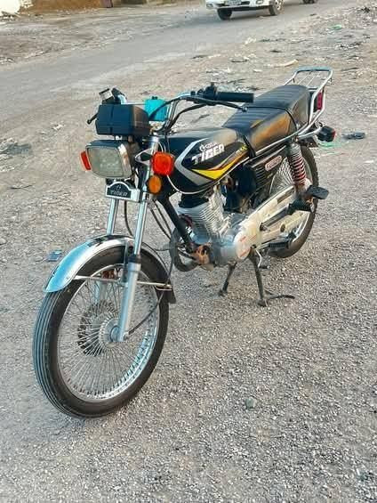 تايكر للبيع موديل 22 محرك ما مفتوح ب400
***********
