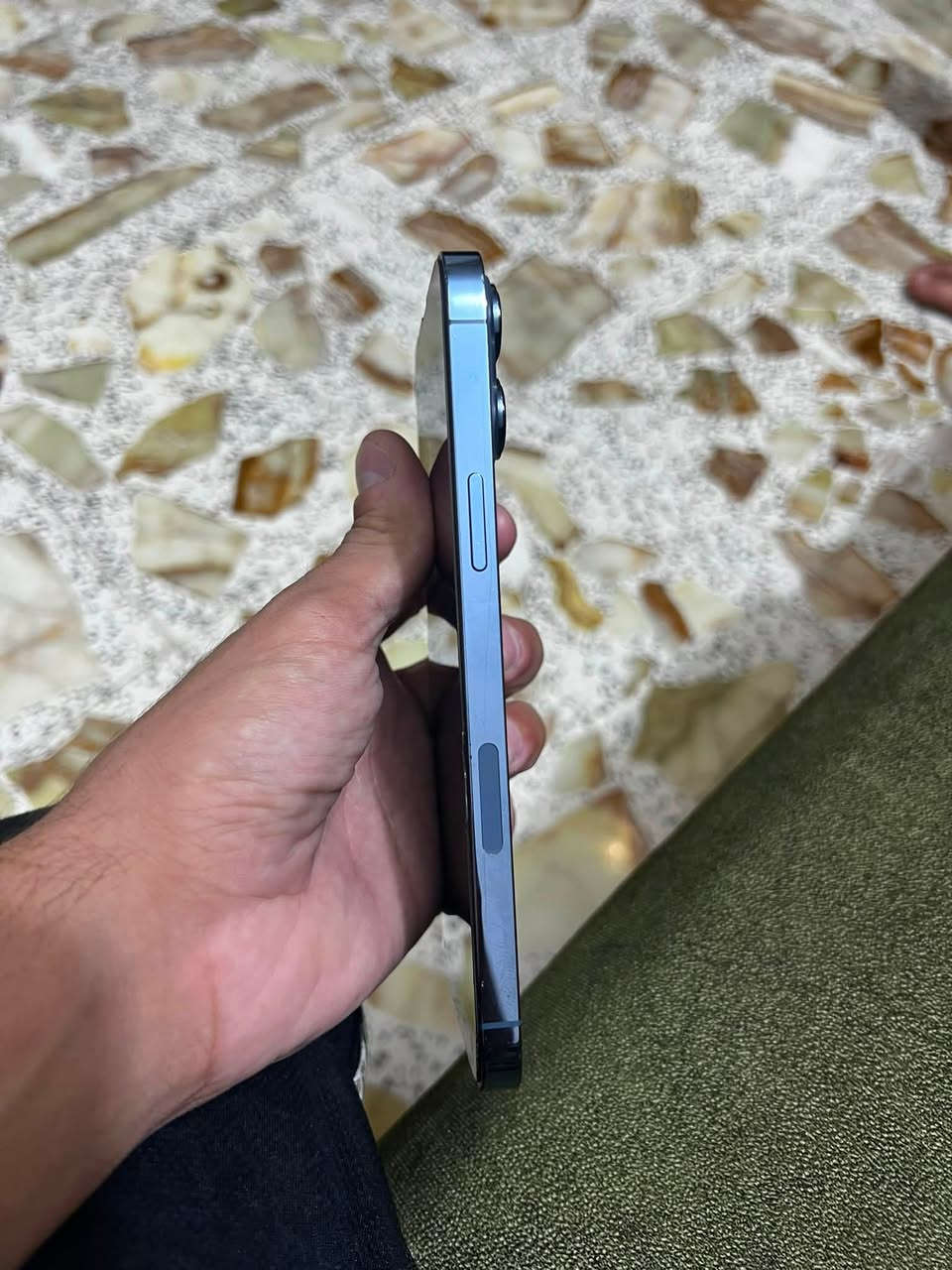 ‎آيفون 13 برو ماكس (iPhone 13 Pro Max)
البطارية :75
الذاكرة:256
شرق اوسط 
‎وتر بروف (Waterproof)

الجهاز مكفول من كلشي وعلى الفحص 
موجود واتساب فقط ***********
