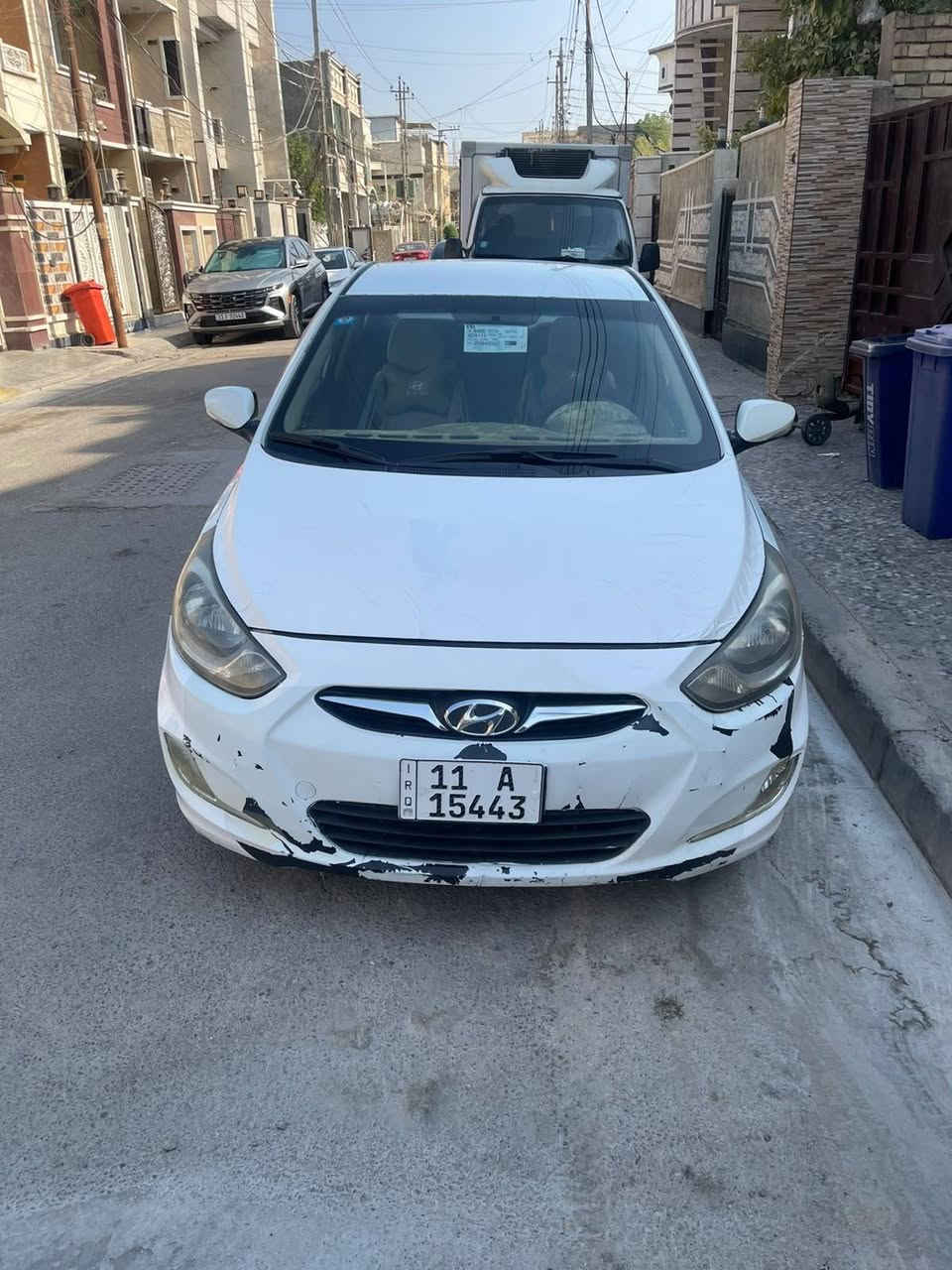 🚘 هيونداي أكسنت 2011 خليجي للبيع
▪️ موديل: 2011
▪️ وارد خليجي
▪️ مكينة 1600 Eco Auto
▪️ السيارة ما بيها ضربة
▪️ بيها طخات بسيطة حسب الاستخدام
▪️ المكينة بحالة جيدة
▪️ الكير مبدل جديد وبيه ضمان
▪️ شاشة أندرويد + كامرا دوارة
▪️ التبريد منقص غاز وع الفحص
▪️ السيارة داخلها نظيف ودوشمتها كلش حلوة
▪️ أرضية جلد
▪️ حدادية نظيفة 80%
▪️ تايرات نظيفة
▪️رقم بغداد سنوية لل30 بأسمي والتحويل ثاني يوم 
💰 السعر: 75 بيها مجال حك الجية 
📍 المكان: بغداد / حي الجهاد / حي الحسين
📞 للاستفسار: ***********
