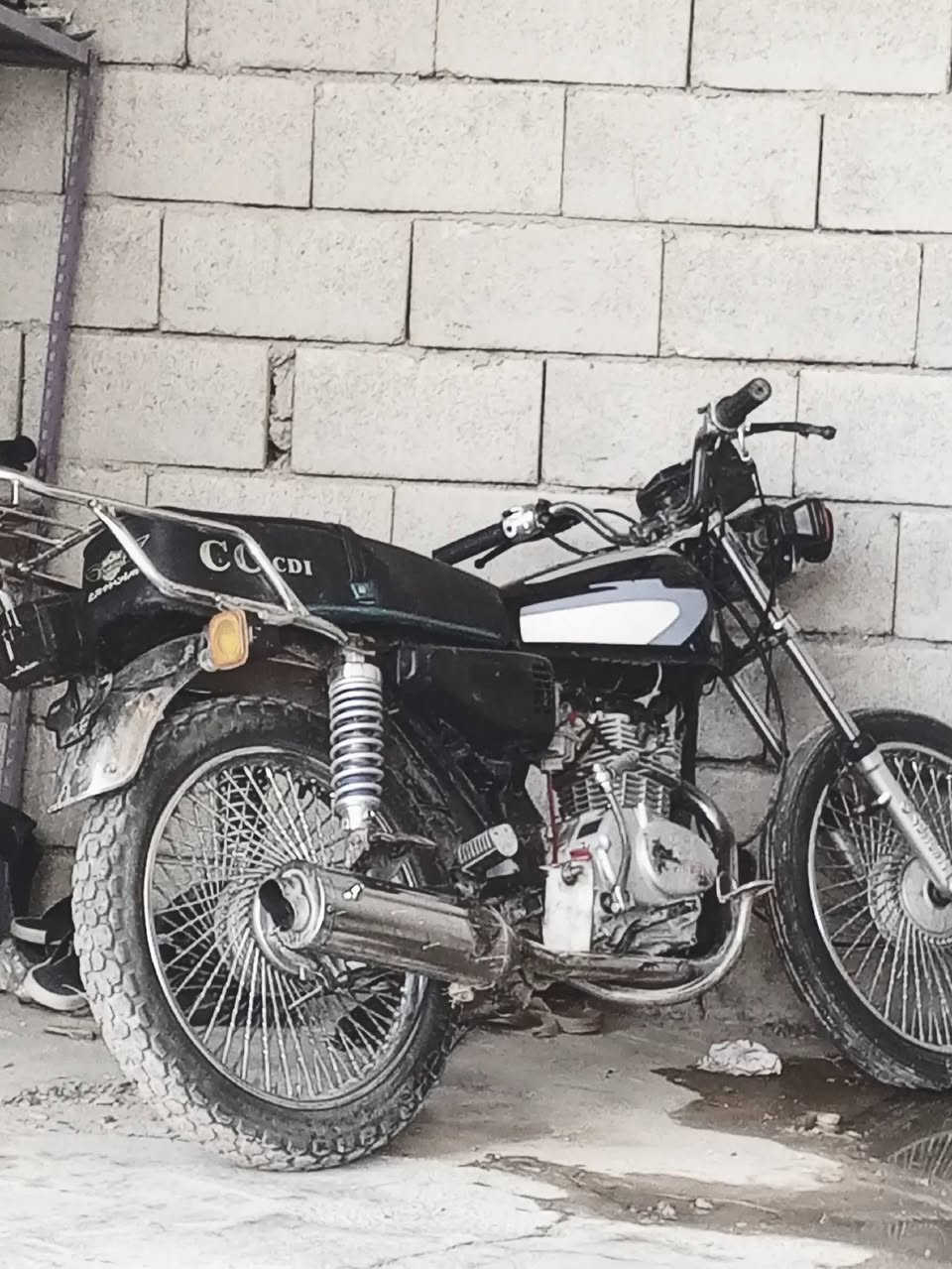 سلام عليكم تايكر للبيع او للمراوس موديل 21 فول محرك شلعه ومعدل نار فصلات تخبل.هـ ***********
