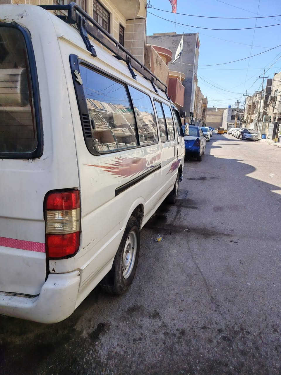 يفتون للبيع موديل 20009جاهزه مجهزة كبل للشارع كفاله كير محرك اكسل كاردن تخم تاير كله جدد الاتصال على الرقم ***********
