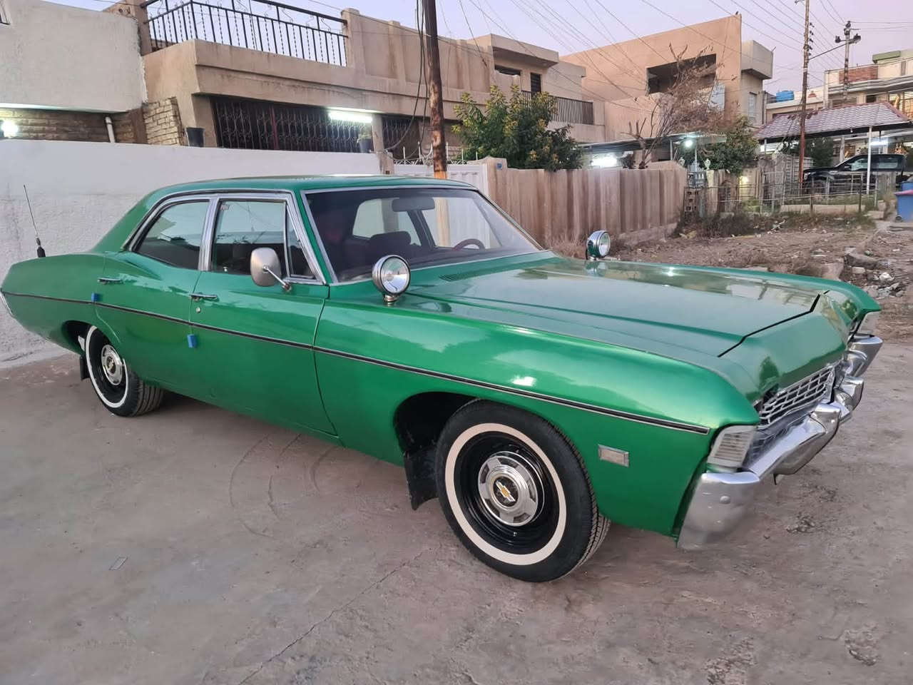 شوفر ليت امبالا موديل
١٩٦٨ لون أخضر زيتوني
داخل احمر سنويه جديده
ورقم مميز جديد مكينه
سته سلندر كير عادي بلادي
تعليق رقم الهاتف
***********

