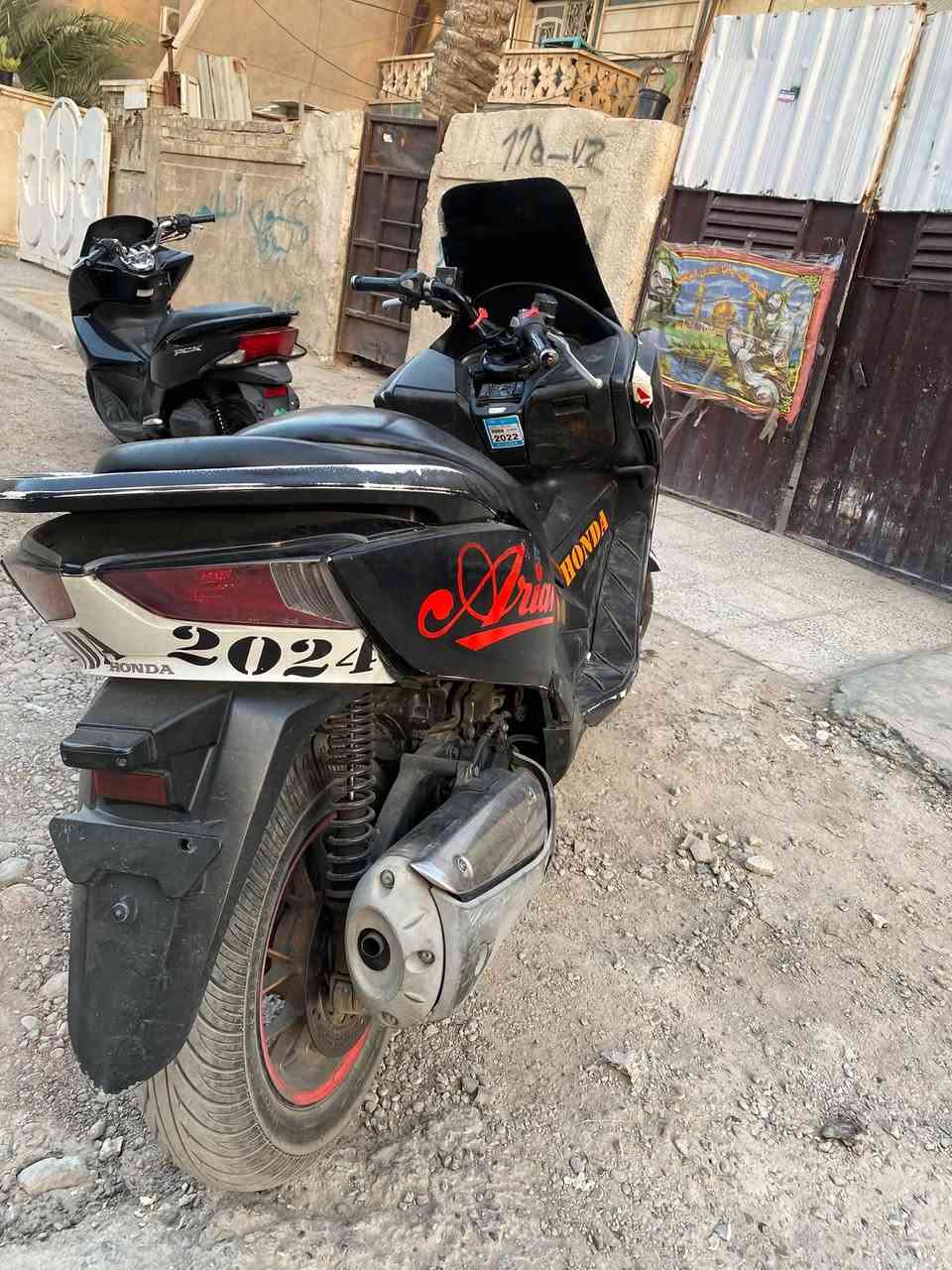 السلام عليكم شباب دراجه فورزه 012 للبيع العنوان بغداد الحريه الدولعي السعر 650 بيه مجال بيه  ملاحضات بسيطه الدراجه متروكه بس شغاله  شلعه معدل/*********** واتساب / هـ***********
