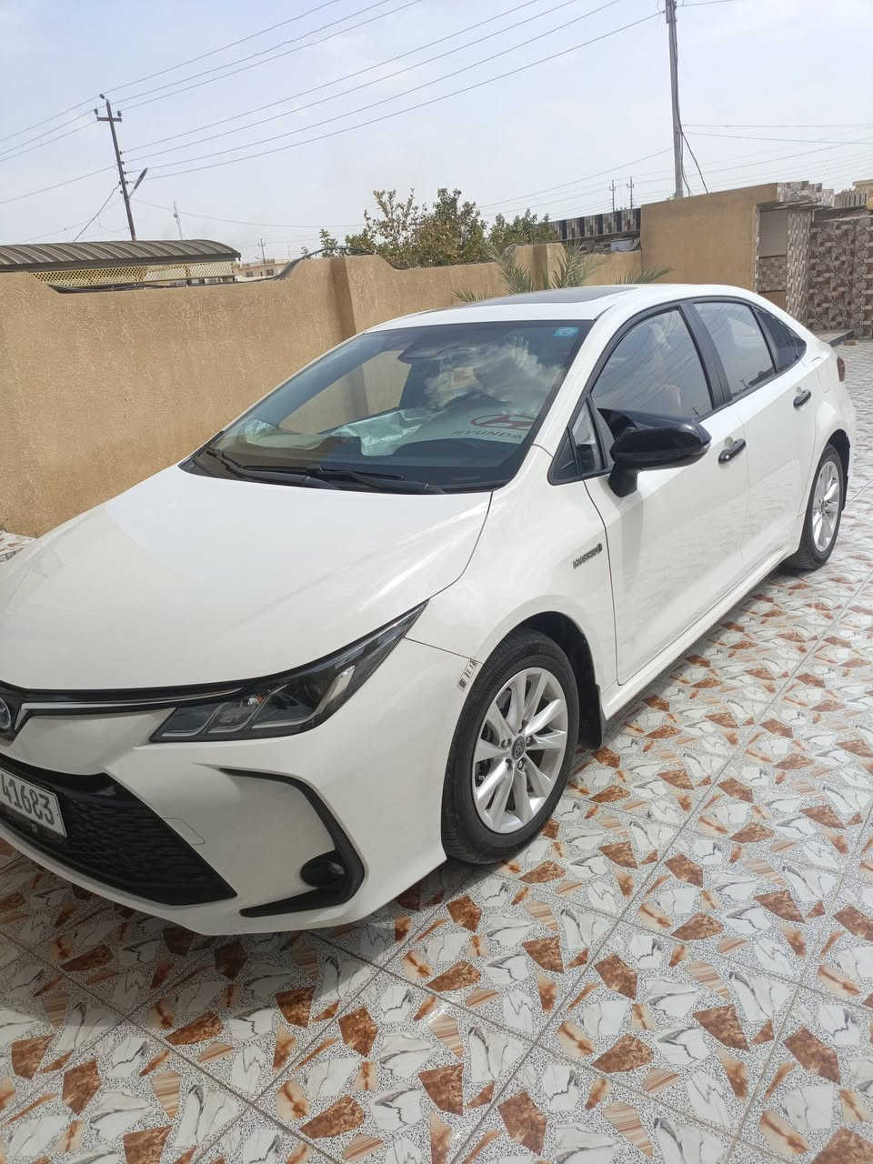 سلام عليكم 
كورلا موديل 23 هايبرد شكل لخليجي 
ماشيه 87 
رقم بغداد الدولي بسمي 
محرك 1800
سياره حلوه وجديده 
فول مواصفات عدا كشن كهرباء 
داخل مشمشي 
تخم تاير جديد 
سعر 143 وبيه مجال لشراي 
مكان الانبار الكرمه 
***********
***********
بيه رصعات ماشر عليه بآخر صوره
