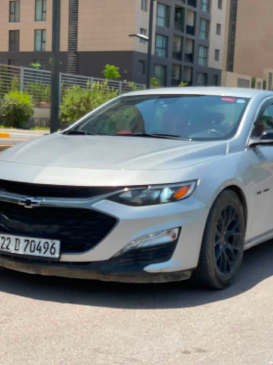 وعليكم السلام حبيبي 🌹

السلام عليكم من رخصة المالك 🚘🔥

شفروليه ماليبو موديل 2020 LT للبيع وبسعر مناسب جدًا 💯
🔹 رقم أربيل باسمي
🔹 محرك 4 سلندر 1500 تيربو وكفاله مكينة كير
🔹 كير اوتو 
🔹 مواصفات LT
🔹 تشغيل بصمة
🔹 شاشة وسطية
🔹 كاميرا خلفية
🔹 حساسات خلفية
🔹 مثبت سرعة
🔹 مكيف تبريد ممتاز ❄️
🔹 مقاعد مريحة وداخلية مرتبة
🔹 سيارة عملية واقتصادية بالبنزين
🔹 جاهزة للاستخدام اليومي والسفر

📍 رقم أربيل باسمي
💰 السعر مناسب  ارسل رقم واحد ليصلك السعر 
وشكرا لكم على تفاعلكم وتنورونا بكل وقت🌸

للاستفسار والمعلومات أكثر راسلني خاص 📩 
*********** المكان بغداد
