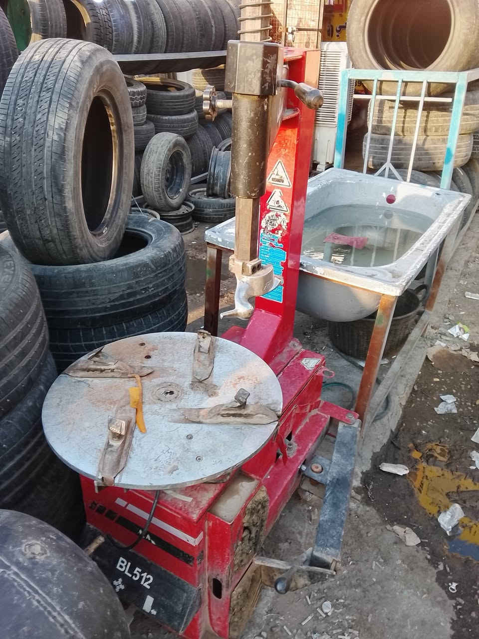 السلام عليكم كمبريسر البيع شغال و خالعه عاطله ريدهن ب 550 بغداد حي العامل ***********
