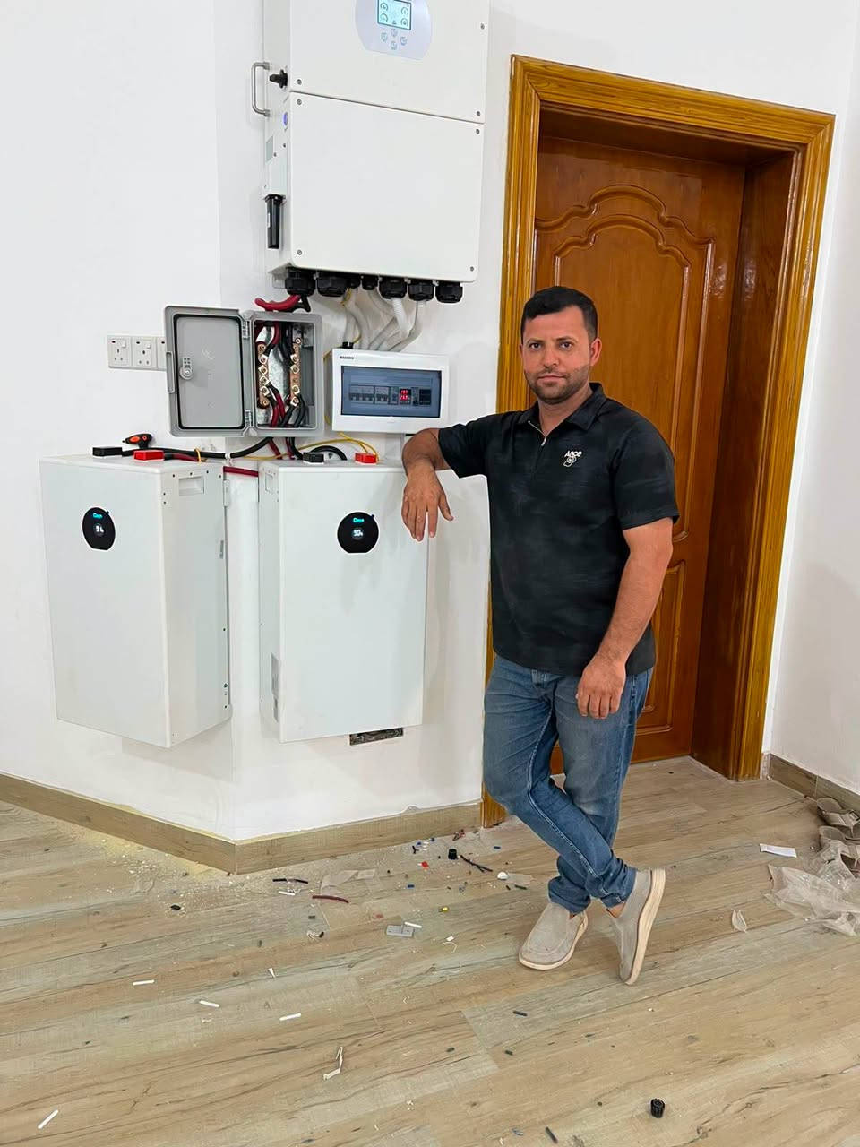 ☀️ تم بحمد الله إنجاز منظومة طاقة شمسية جديدة ⚡
📍 ذي قار / قضاء الشطرة
🏠 منزل الدكتور ماجد جليل راضي
🔋 مكونات المنظومة:
• 18 لوح Jinko Neo Tiger 3
• إنفيرتر Deye 16KW
• عدد 2 بطارية LiFePO4 Deye
• سعة البطاريات الإجمالية 32KWh
• بورد حماية متكامل ⚡
• نظام تبريد منفصل ❄️
• أسلاك خاصة بالطاقة الشمسية، مقاومة للحرارة والأشعة فوق البنفسجية
• هياكل حديد مغلفن مقاومة للعوامل الجوية
💚 مكتب ذوالفقار للطاقة الشمسية
خبرة وجودة وتنفيذ احترافي ⚡☀️
📍 العنوان:
ذي قار / قضاء الرفاعي
شارع سايلو، مقابل مستشفى علي الزهيري
📞 للتواصل والاستفسار:
📱 *********** — واتساب
📱 ***********
