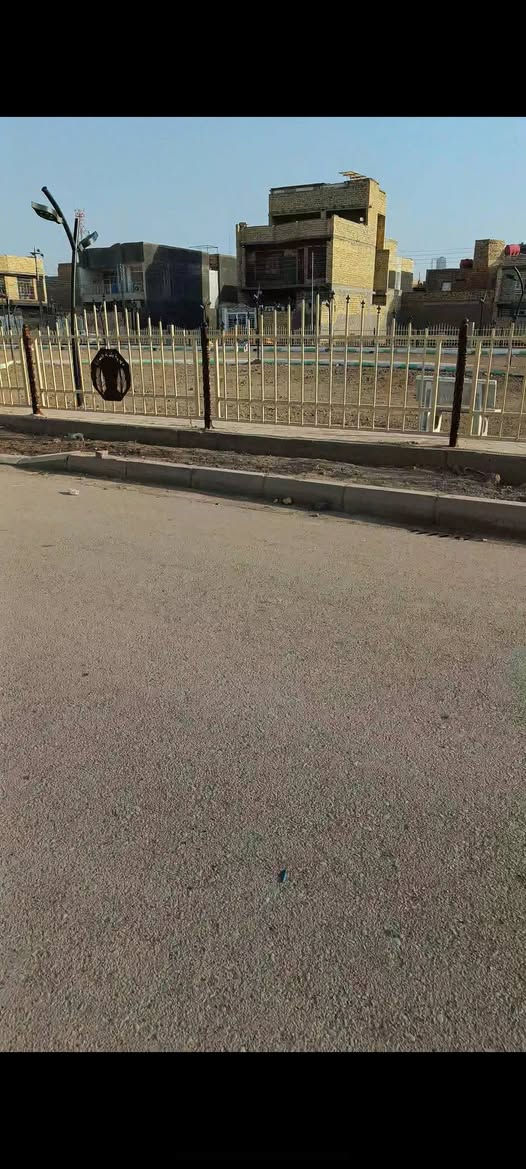 قطعه ارض 200متر للبيع طابو صرف حي الجامعي موقع ع حديقه عامه من يرغب بالشراء الاستفسار مع صاحب القطعه ااتصل على ***********
