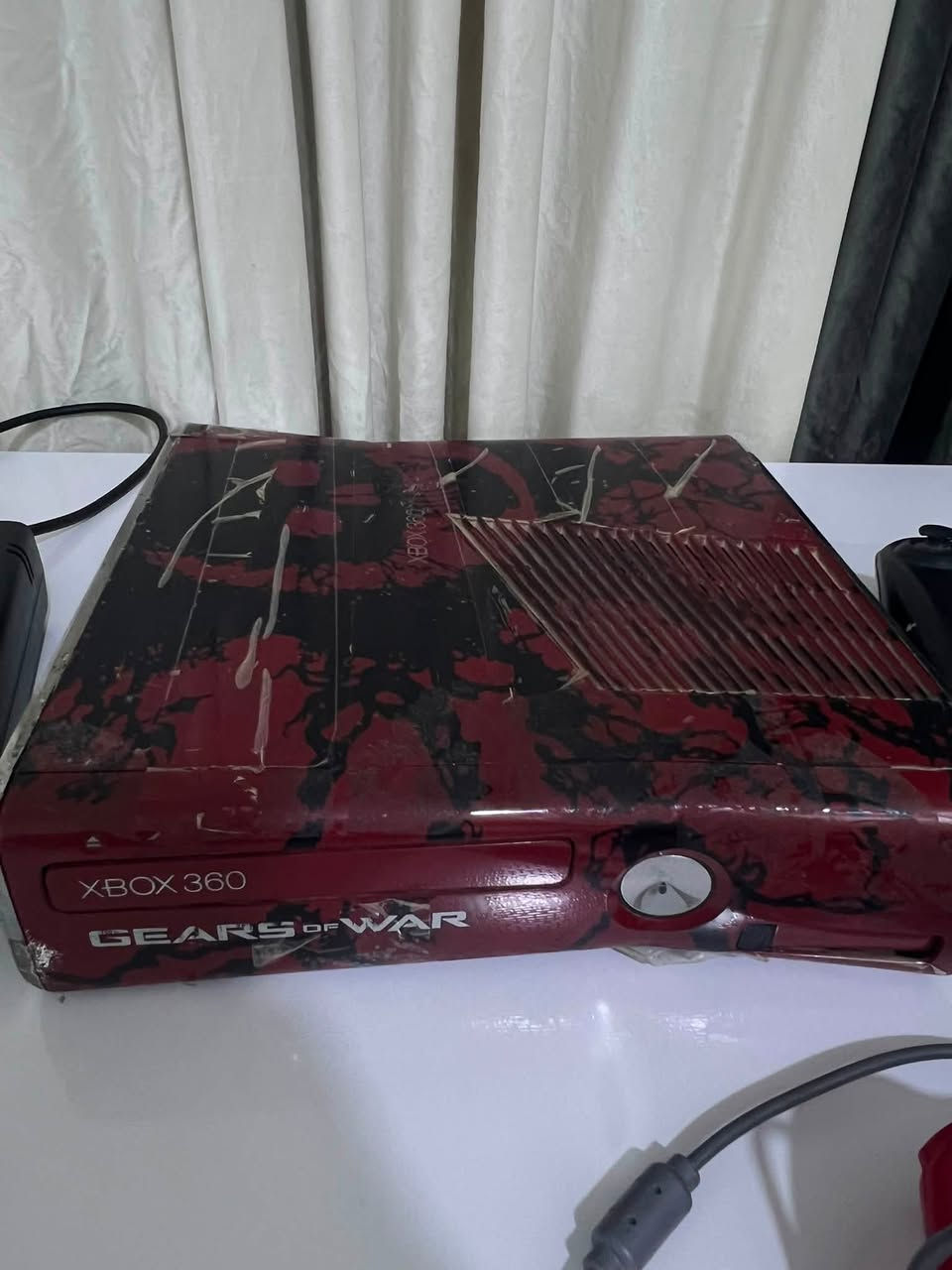 للبيع Xbox 360 Slim نظيف ويجي وياه:
🎮 3 جوستكات
‏• 2 Wireless
• 1 سلكي مباشر

💾 هاردين
‏• 250GB
‏• 500GB
➡️ المجموع 750GB
الملحقات كاملة وي الجهاز.
فقط الجويستك البدون واير بي مشكلة ماعرفها احتمال بلگير .

📍 فحص قبل الشراء 

💰 السعر :110
وبي مجال للشراي  
يتواصل خاص. 
او 
واتساب ***********
