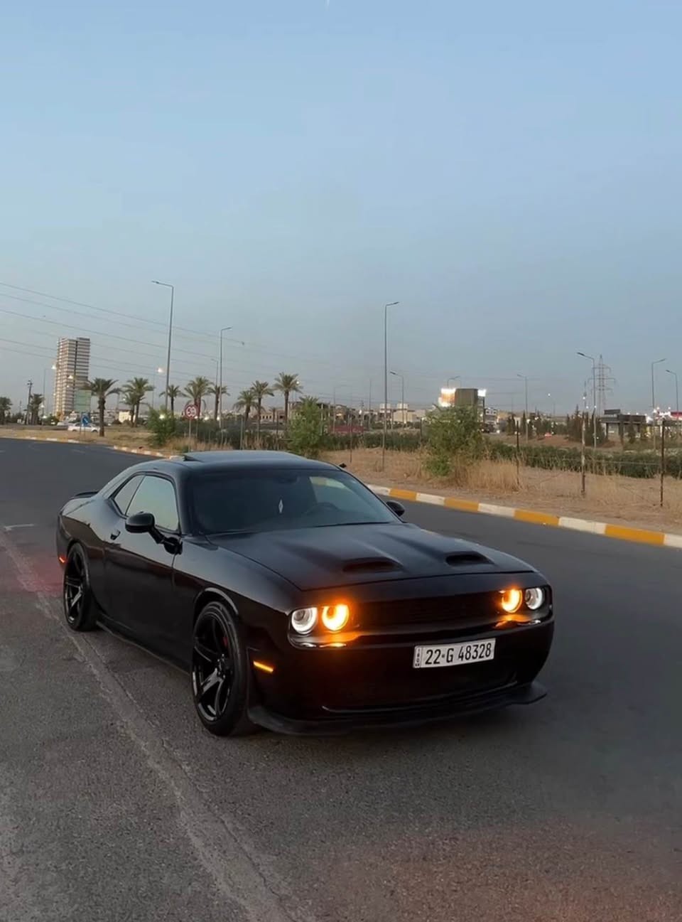 کوردی و عربی:👇🏻
🚘🔥 دۆج چالنجەر 2017 SXT Plus.  ⭐ 
موواصفات:

• سڵایت
• بەمسە و شەغال
• ڕاداری پشتی، پێشی و تەنیشتەکان
• سیستەمی دیاریکردنی خێرایی(تعدید سورعە)
• شەفتی سوکان
• 3 گێر، بە تەواوی چاک و جێگیر
• مۆدەکان: Default / Custom / Sport / Track
• شاشەی Uconnect + Apple CarPlay
• سەماعەکانی Alpine بە کوالێتی بەرز
• ویلی SRT
• تایەکانی شوارب بە تەواوی
• بۆنیتی هارلمـی ئەسڵی

🔧 مەکینە و گێر:

• 6 پستن
• مەکینە، گێر و سیستەمی کارەبا بە شەرت 
• هیچ مەسروفێکی تێدانیە 

🎨 پارچەکانی:

• لای سەکن 3 پارچەی بۆیاغ بەس لیخشانە 
• لەگەڵ چاملغەی پێشەوە
• بێ ناو گرتن بێ شانسی بەبێ بەدەنە گرتن
• تەنها ناوەوەی دەرگای قۆپەکە بەبێ بۆیاغ

✨ سەیارەکە پاک و خاوێنە و تازە بە تەواوی پۆلیش و خاوێنکراوەتەوە؛ ئامادەیە بۆ سواربوون 
📑 تحویل و بەناوکردن بە بەشەرتە

💰 نرخ: 135$
⏳ مەجالێکی زۆر کەم هەیە!
📞 بۆ زانیاری زیاتر پەیوەندیم پێوە بکەن، لە خزمەتتانم:
0️⃣7️⃣5️⃣0️⃣4️⃣9️⃣6️⃣0️⃣0️⃣
🚘 دوج تشالنجر 2017 SXT Plus

🔹 مواصفات كاملة، بشرط أن يكون كل شيء يعمل بشكل ممتاز:
* سلايت
* بصمة وشغّال
* رادار خلفي وأمامي وجانبي
* تحديد السرعة
* شفتات ستيرن
* 3 گير كامل ومضبوط
* المودات: Default / Custom / Sport / Track
* شاشة Uconnect تدعم Apple CarPlay
* سماعات Alpine فول كوالتي
* ويل SRT
* تايرز جديدة وكاملة
* بونيت هارلم أصلي 

🔧 المحرك والجير والكهرباء: 6 سلندر، گير ومكينة وكهرباء بشرط الفحص والتأكد من سلامتها وعملها بشكل ممتاز.

🎨 البودي:
* صبغ 3 قطع بالجهة اليسرى مع جامليغة أمامية، بدون سحب شاصي.
* الهيكل غير ممسوك.
* فقط داخل باب القوپة بدون سبغ

✨ السيارة نظيفة جداً، وما عليها مصروف، وتم تلميعها وتنظيفها بالكامل مؤخراً.
📑 التحويل والتسجيل على المشتري.

💰 السعر: 135$
⏳ مجال بسيط جداً.
📞 لمزيد من المعلومات، أنا بخدمتكم:
*********** أربيل, العراق
