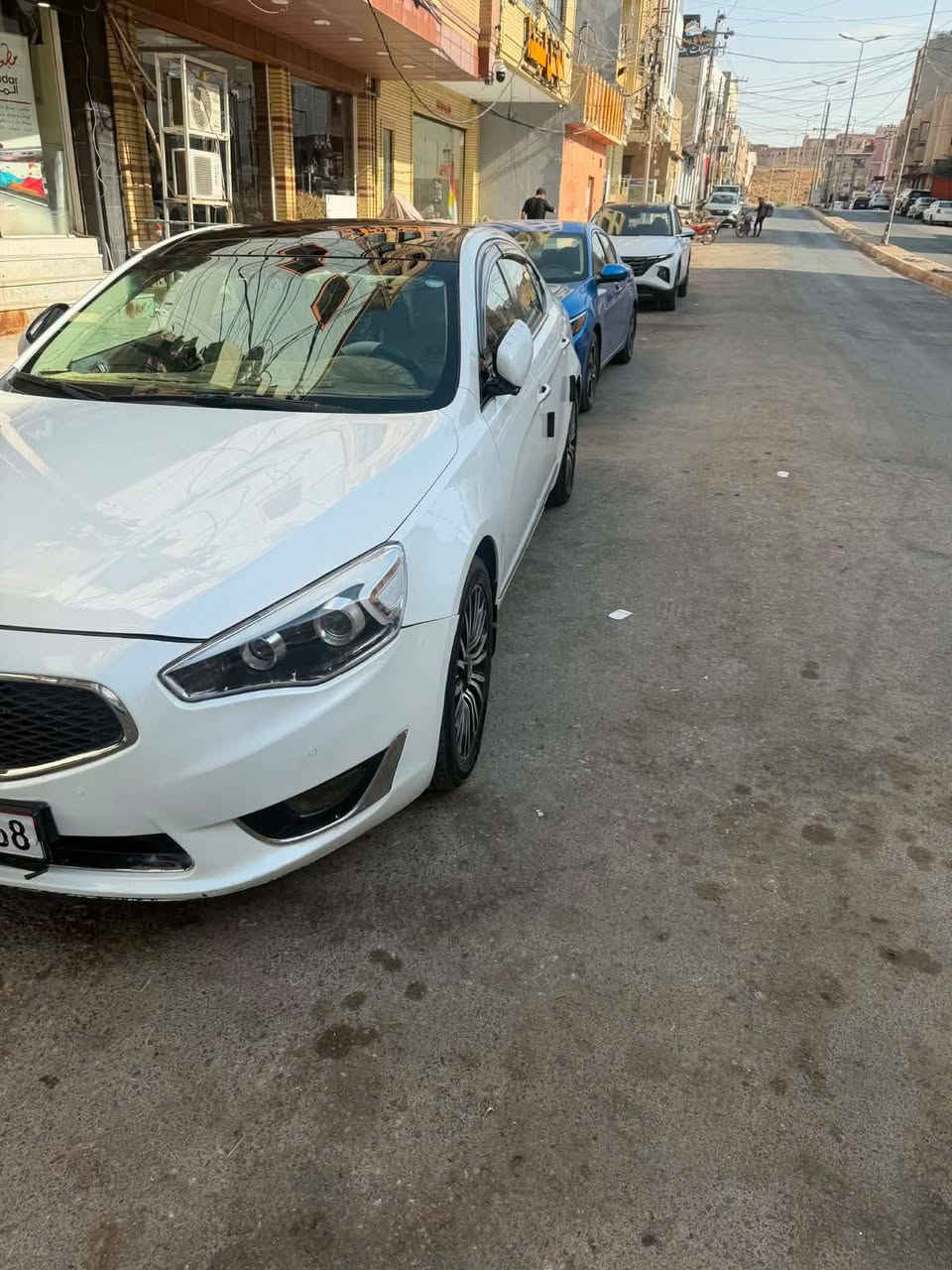 السلام عليكم 
كادنزا 2014 لون ابيض 
خليجي 3500
سياره vip 
فول مواصفات بانوراما الvip مواصفاته 
معروفه 
تبريد منظومه جديده قبل شهرين شادها 
صدر ميكانيك مكينه كفاله 
سونارها جديد قبل سبوع اخذته وتجي تأخذلها سونار 
حادثها تبديل بنيد وجاملغ اصلي وكاله نفس اللون وجاملغ الثاني مصبوغ 
سياره رقم أربيل جديد أنكليزي باسمي تحويل مباشر او وكاله
السعر 110 وبيها مجال 
اتصال على الرقم مباشر 
***********
