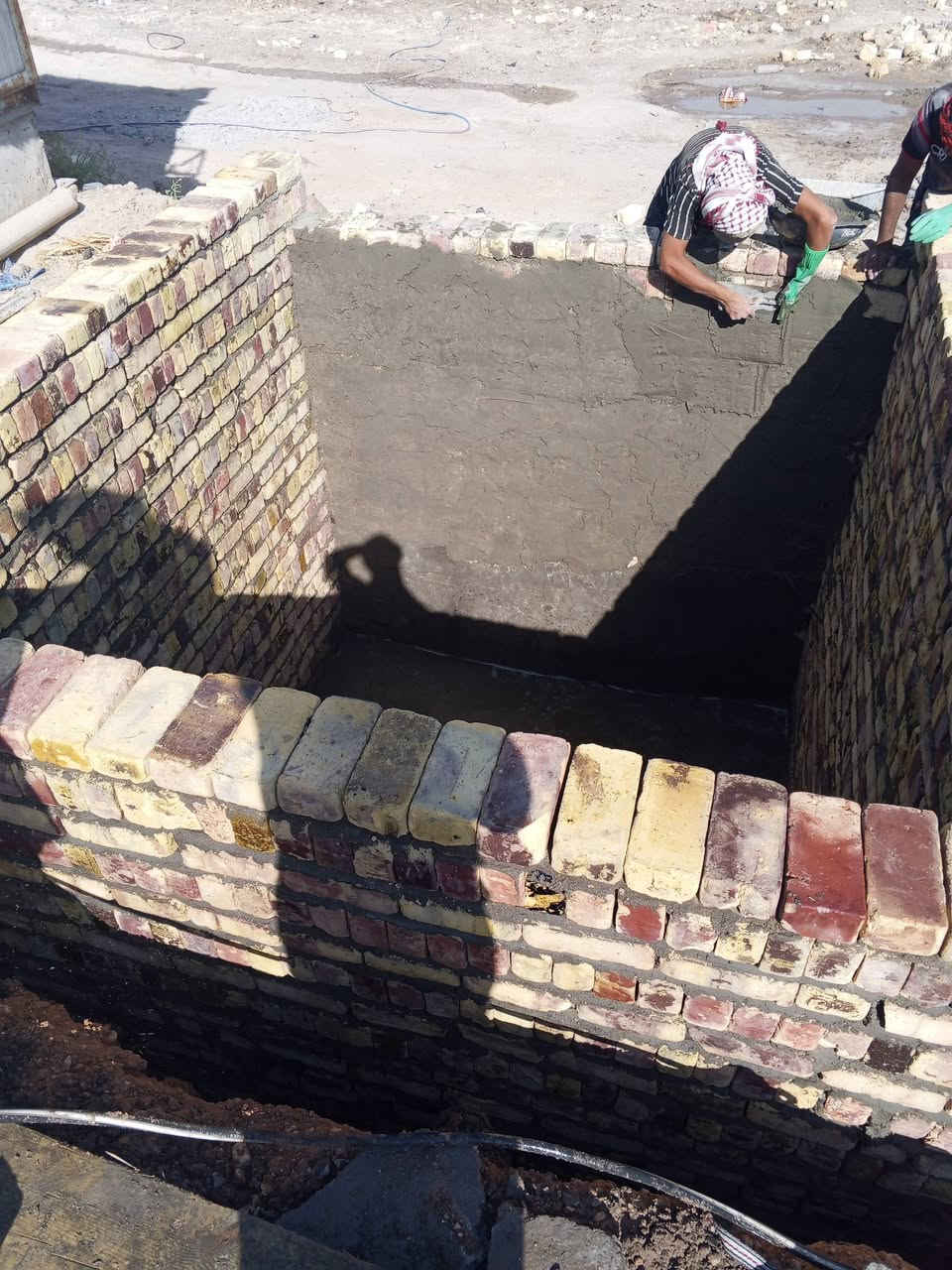 سلام عليكم شباب متوفر عنده خلفه بناء درجه ولده ونضيم فول وخلفه لبخ  سمنت وجص وبورك اي واحد عنده بيت بناء او لبخ او تنضيف بيوت من النقاذ مال البناء موجود كادر مكاني حله ابو غرق ‏‪***********‬‏        /‏‪***********‬‏//***********
