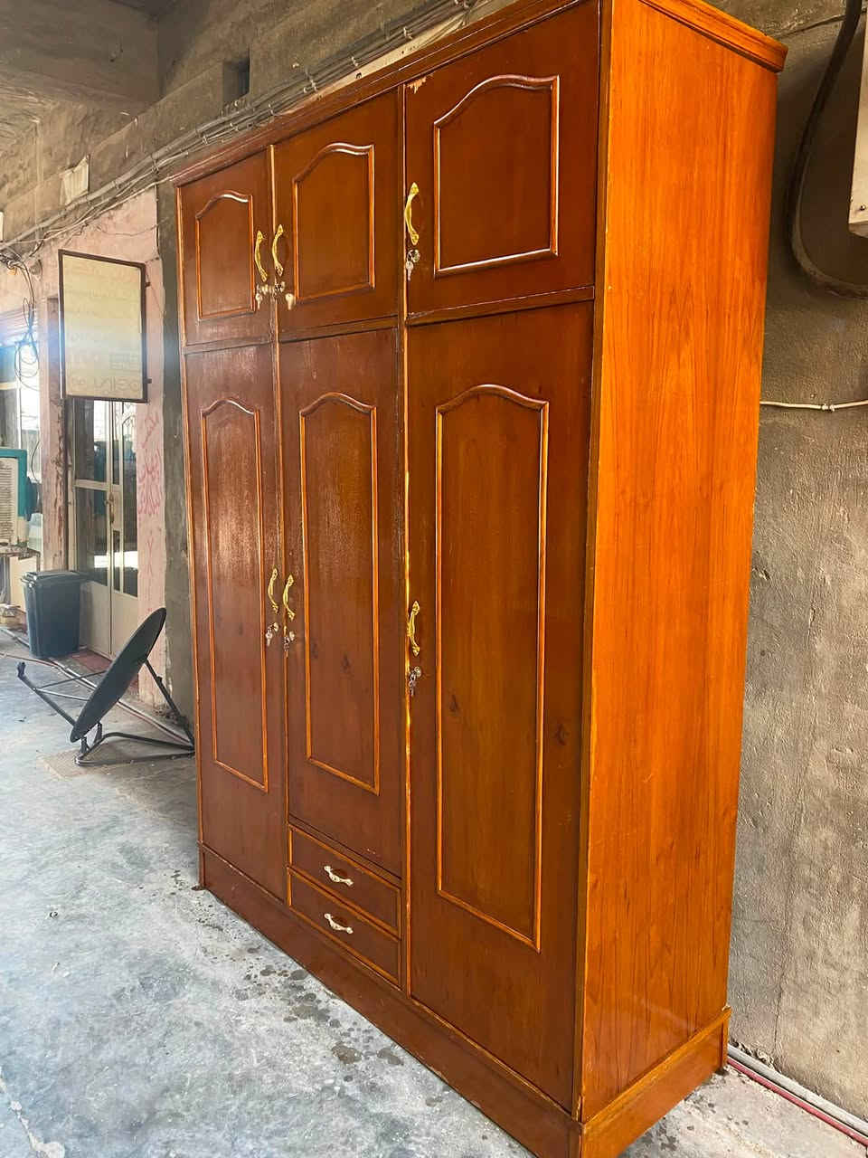 كنتور صاج اصلي نضيف  250
جرابي اخت الجديده الوحده ب٤٠ واذا كلهن ب١٠٠ قفل 

مكاني بلد ***********

