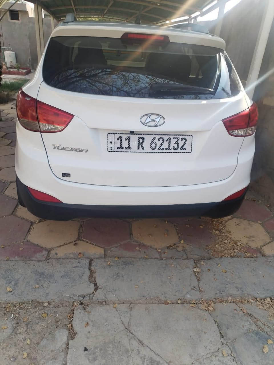 @للبيع
توسان موديل 2015 فول مواصفات مكفولة سنوية باسمي تحويل مباشر 
السعر 145$ 
المكان صلاح الدين يثرب 
للاستفسار ***********
