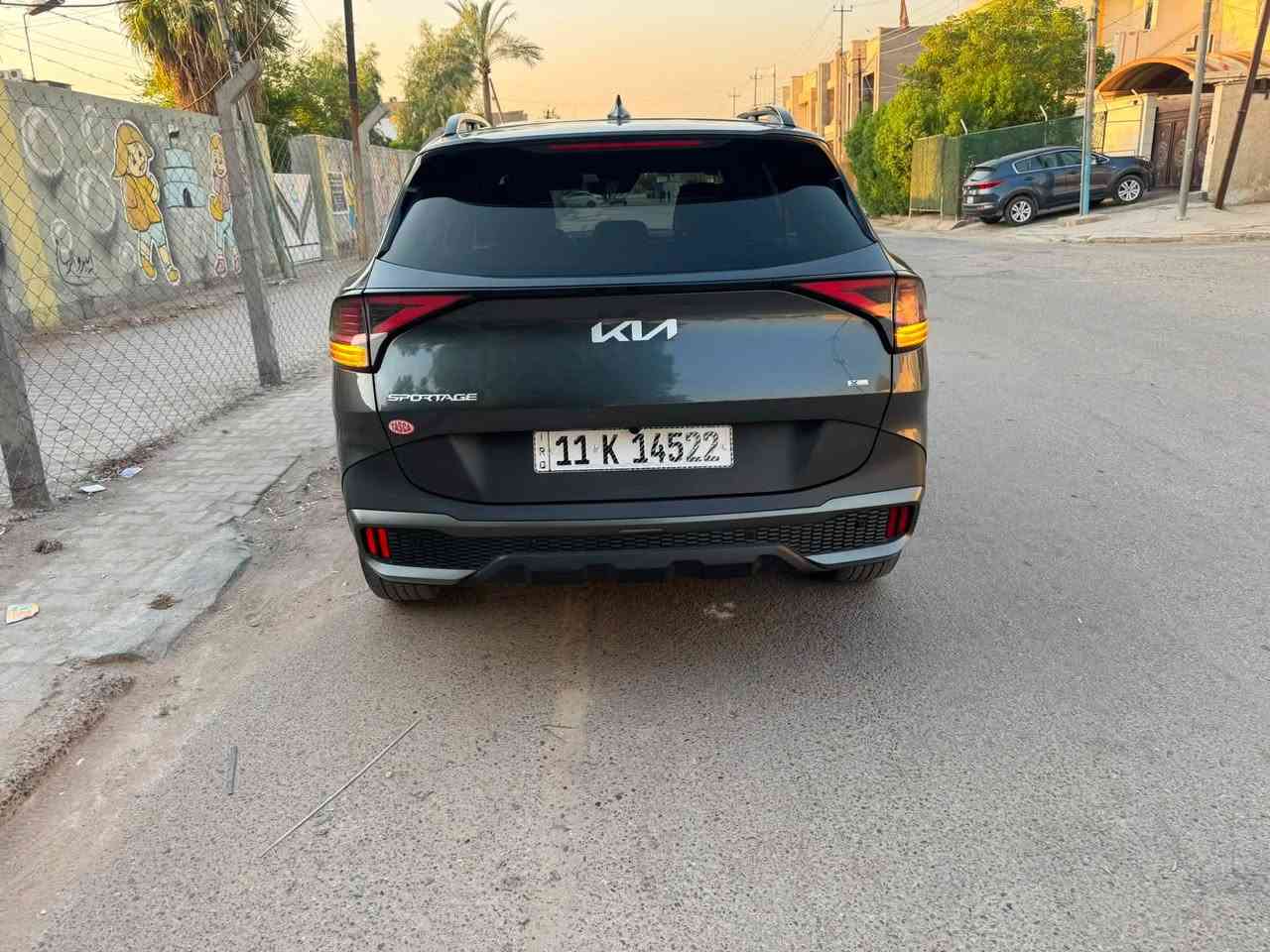 سبورتج 23 الحجم الكبير فول عده الفتحه  بدون صبغ الحادث جانبي فقط باب تبديل بلادي +بارد بل جاملغ 
محرك 2500 ثلاث انضمت قيادة ماشيه 20 mi
#المواصفات

1. شاشه كبير

2. بصمه

3. شحن وايرليس

4.تشغيل عن بعد 

1. كامرا

2. رادارات جانبيه

3. رادار امامي

4. لايتات لد 

5. بكلايت لد 

6. كشنات جلد

11.هيترات بالكشنات

1. ويل كب 19

13.اشاير بالمري

14.كيجات دجيتل 

1. قطعتين تبريد 

2. تبريد بيانو 

3. تحكم 

4. نظام سبورت ايكو عادي

5. فور ويل 4x4

20.ايقاف ذاتي اوتو ستوب

21.حساسات خلفيه

1. اوتو هولد 

2. نظام منحدرات 

3. كشن السايق كهرباء
4. ⁠شاحن بل كشن 
5. ⁠تحكمات التبريد المس 
رقم الهاتف ***********

