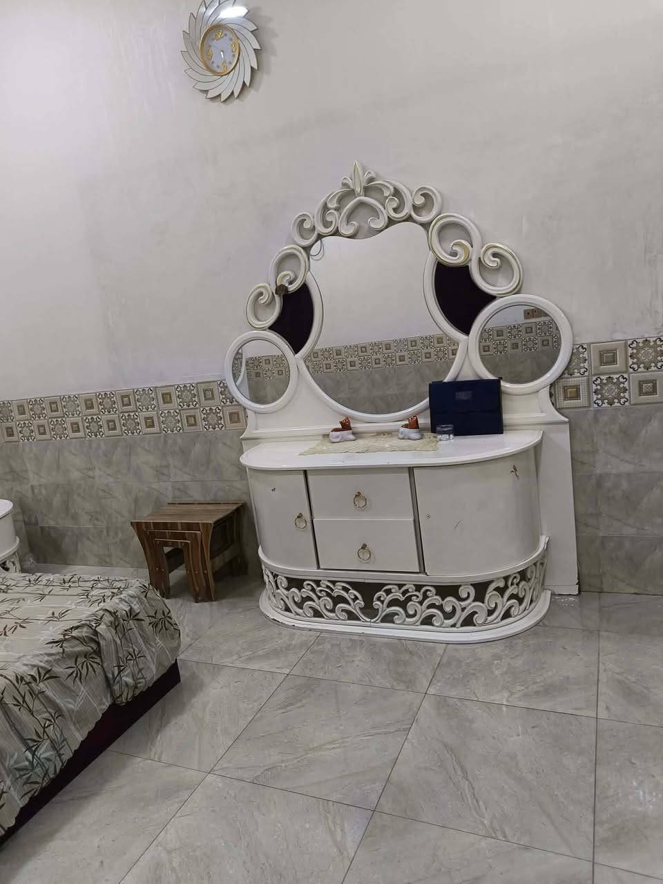 غرفه نوم • خمس قطع • فلوجه حي الشهداء