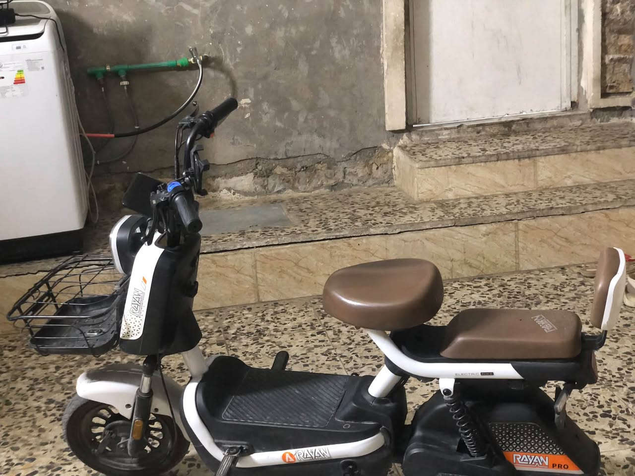 ريان برو • ٤بطاريات • قليل الاستعمال