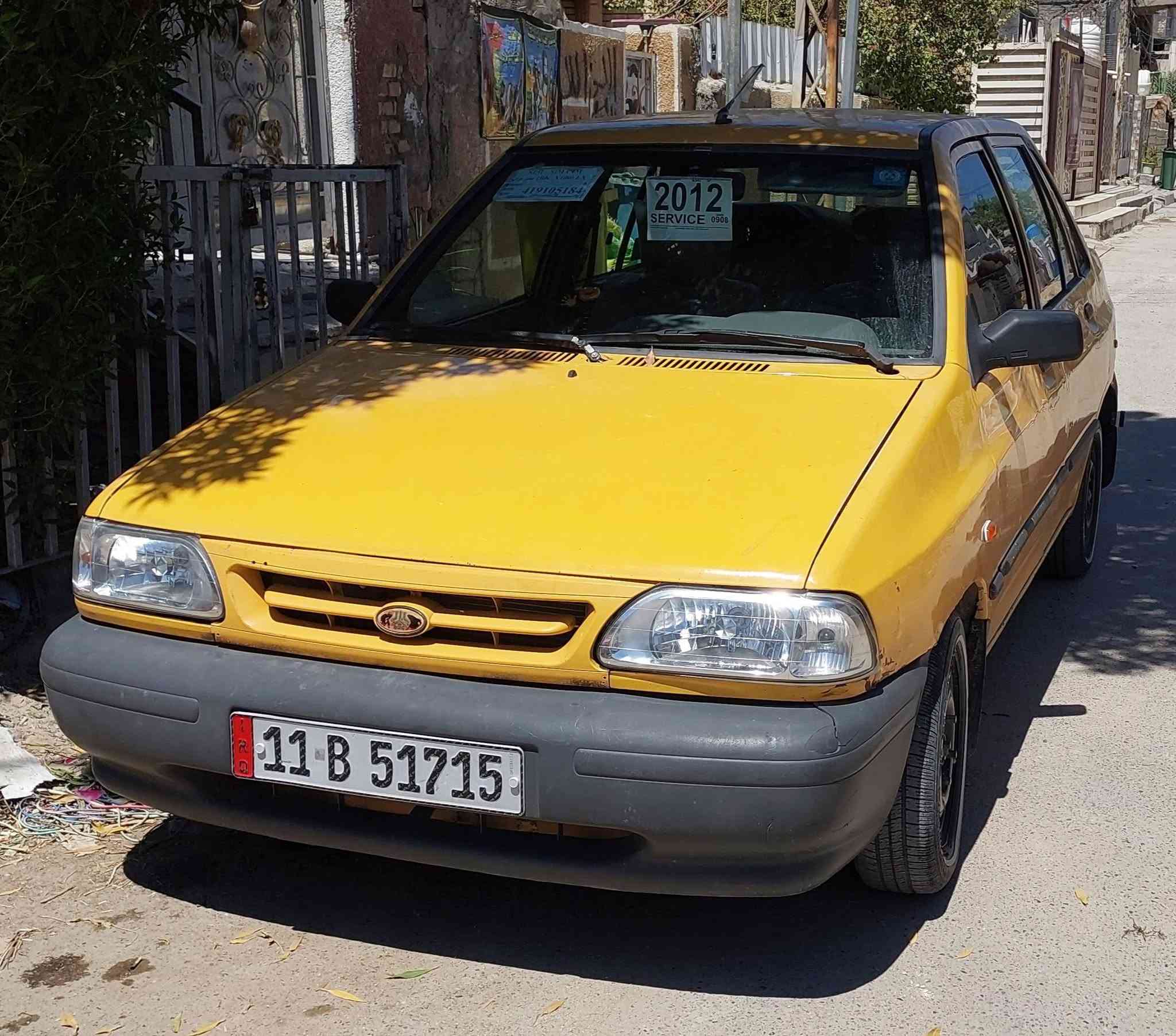 من رخصه مدير الكروب المحترم سايبه موديل 12 للبيع .. كير ومحرك تمام تبريدها شغال شواصيها مكفولات .. داخلة هزة جديدة والسنوية مالتها مجددة لل 2030 .. سعرها ب 27 وبيها مجال للطيبين .. مكاني بغداد ورجاء صاحب السيارة يريد تحويل يعني كبل عقد مروري للاستفسار اكثر اتصل ***********
