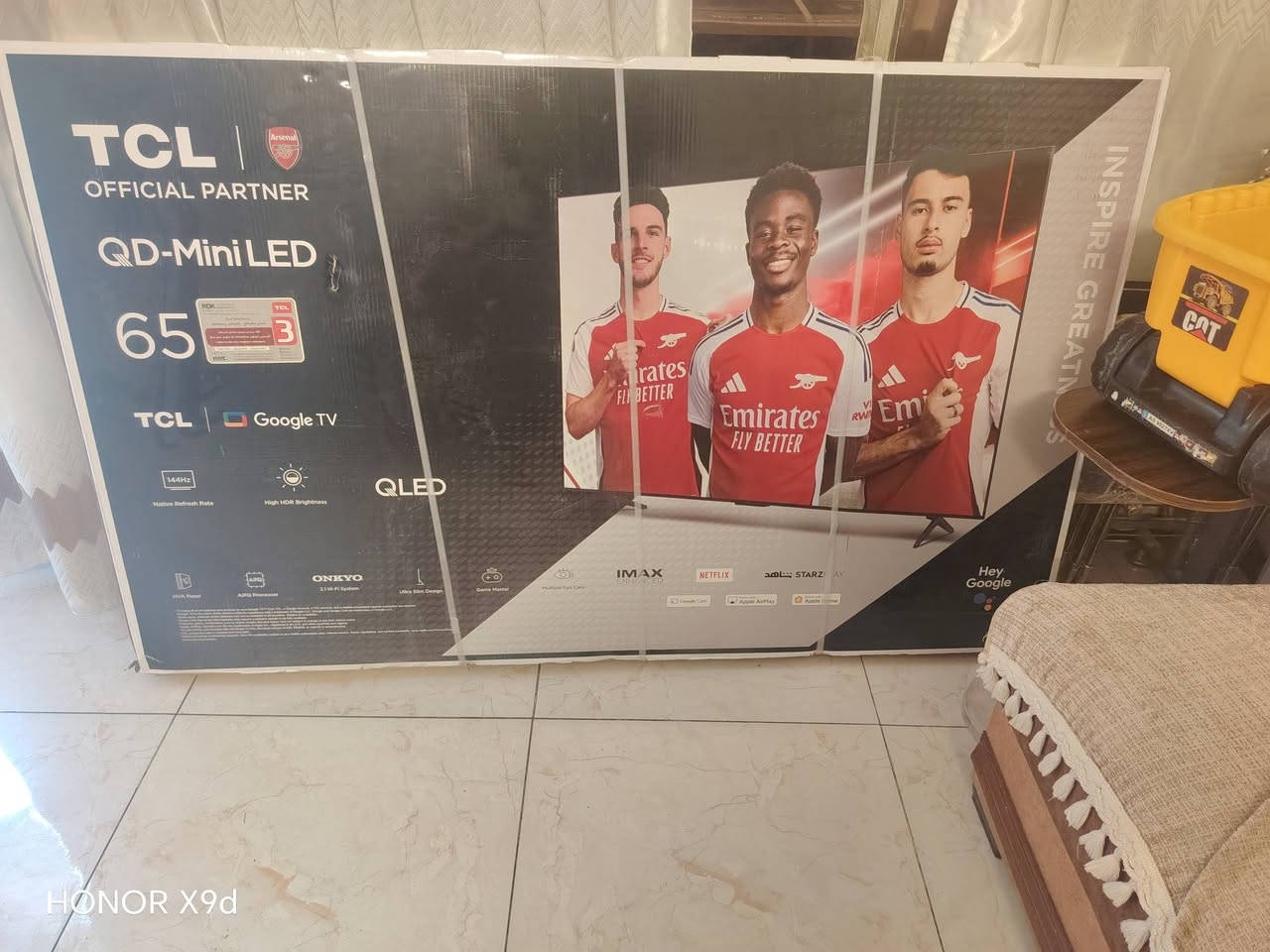 سلام عليكم tcl C6K جديدة غير مستخدمه دتنباع بالمواقع على مليون وربع ابيع مليون و 100 بالضمان مكاني بغداد ماعندي توصيل 
***********
