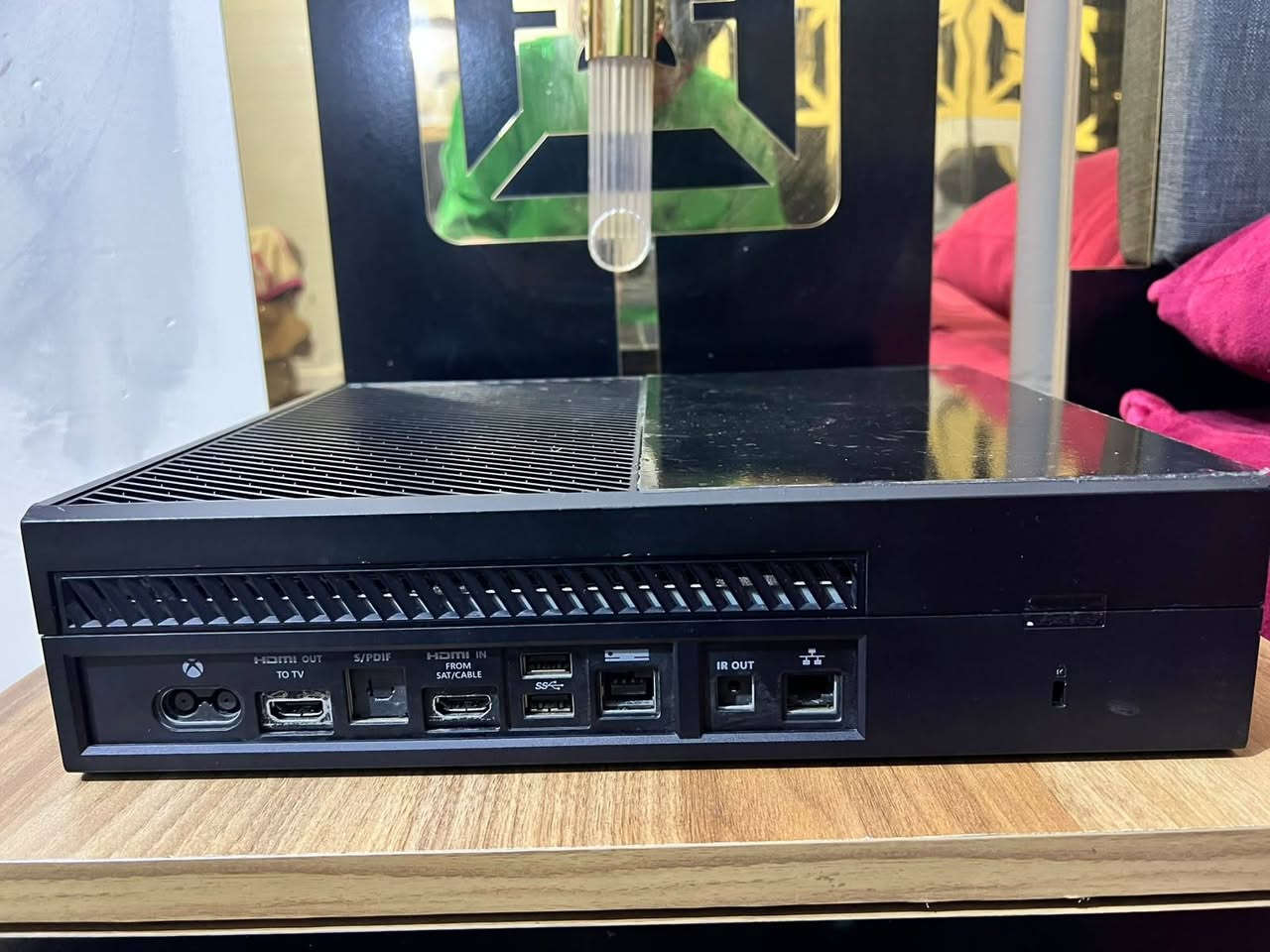 Xbox one fat 500gd مفتوح لغرض التنضيف من الغبار ولاتربه 
ملحقات : جوستك اصلي عدد 1
كيبل باور ومحوله كيبل اجدي اصلي 
العاب 
Roplox
Forza horizon 5
Songhan
Blek
Farkry farm 
مكفول من كلشي نضيف 🎮 XBOX ONE FAT - 
مكاني بغداد الدوره ***********
