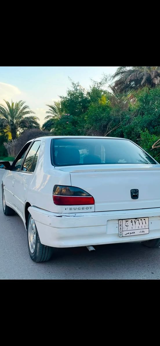 بيجو306
مديل 2001 السياره جاهزه 
كير مكينه صدر تبريد كلج كهربائيات بحاله جيده
رقم بغداد باسمي
تخم تاير جديد باتري جديد
السياره مناقصها شي
مكان بغداد حريه الدولعي
السعر 39 وبيها مجال
***********

