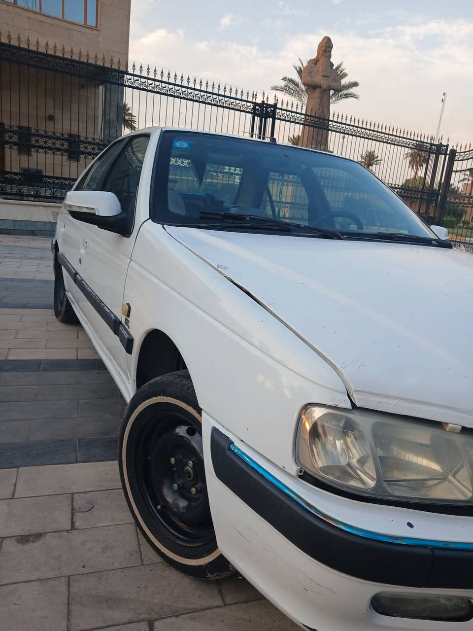 🚘 للبيع بيجو بارس موديل 2015 🚘

✨ سيارة خير من الله، لا تنقيص ولا تبخير، وبحالة جيدة.

🔹 الموديل: 2015
🔹 رقم السيارة: كربلاء إنكليزي
🔹 الملكية: باسمي، والتحويل شرط أساسي.
🔹 القير: ممتاز ويعمل بصورة رائعة.
🔹 الكهربائيات: بحالة ممتازة، ولا يوجد فيها أي نقص.
🔹 الحادث: ضربة في الجهة المعاكسة للسائق،  (مبدّل).
🔹 البنيد: متضرر، والجام الأمامي مستبدل بجامة جديدة.
🔹 الهيكل: بيها بعض الخدوش البسيطة، وغير معمّرة حسب الحالة الظاهرة.
🔹 الغرفة الداخلية: بحالة جيدة.
🔹 التبريد: شغّال، لكن يفصل أحياناً ويعود للتبريد.

🚗 السيارة متاحة للفحص والمعاينة، وتجي وتشوفها بعينك، والرزق على الله.

📞 للاتصال والاستفسار:
***********

🌹 البيع ب٤٣ورقة وبيها مجال .
مكانها بغداد قرب العلاوي
