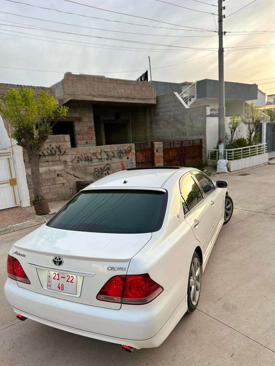 سەرەتا بەناوی خودا تویتاکراون ٢٠٠٥ گەورە بە گەورە ساخ کامل کراوە بە ٢٠٠٧ بی بۆیاخخ بۆیاخی ئەیرەو ئەوروپای نییە تەنها بۆنیتی گۆڕاوە بەشەریکە لەسور ساخی کامل مەسرەف کراوە ساردیو گەرمی بەستراوە بریکی بەسراوە  ٤تایەی لۆکی لەژیرایە 
٣ دوگمەی سلایدد ئاوینە ئیشارەتت 
کۆدی بۆکراوە بەناوی خۆمەوەیە  
شوین عەربەت 
***********
