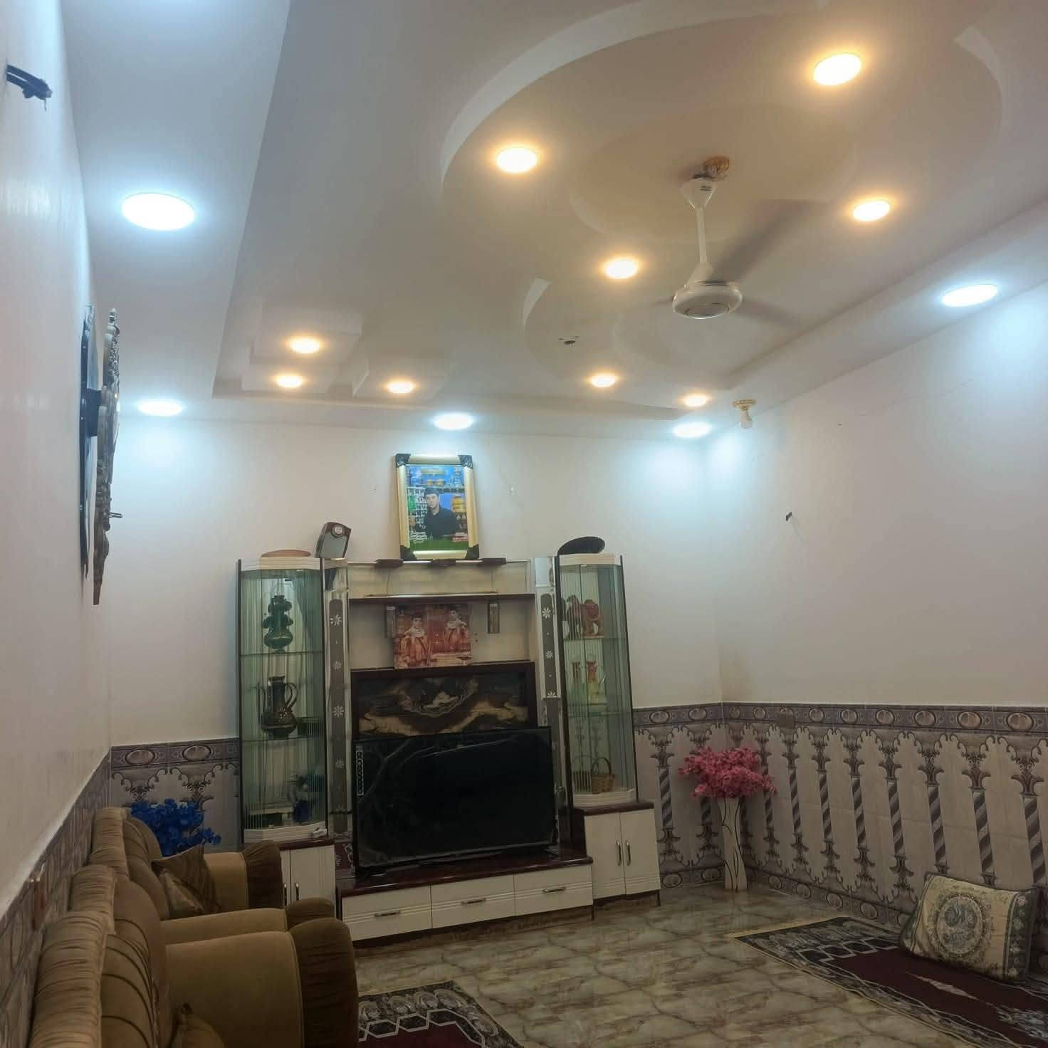 🏠 بيت للبيع مساحة 200 متر بناء 2024 حديث 🏠 
يحتوي على استقبال+مطبخ حار بارد+ صاله+ غرف نوم عدد 2+ حمامات عدد2/
 وسعره جدا مناسب 

🗺 الصويرة حي العسكري الجديد 🗺

للاستفسار اكثر التواصل ع الرقم *********** اتصال فقط، رجاءا
