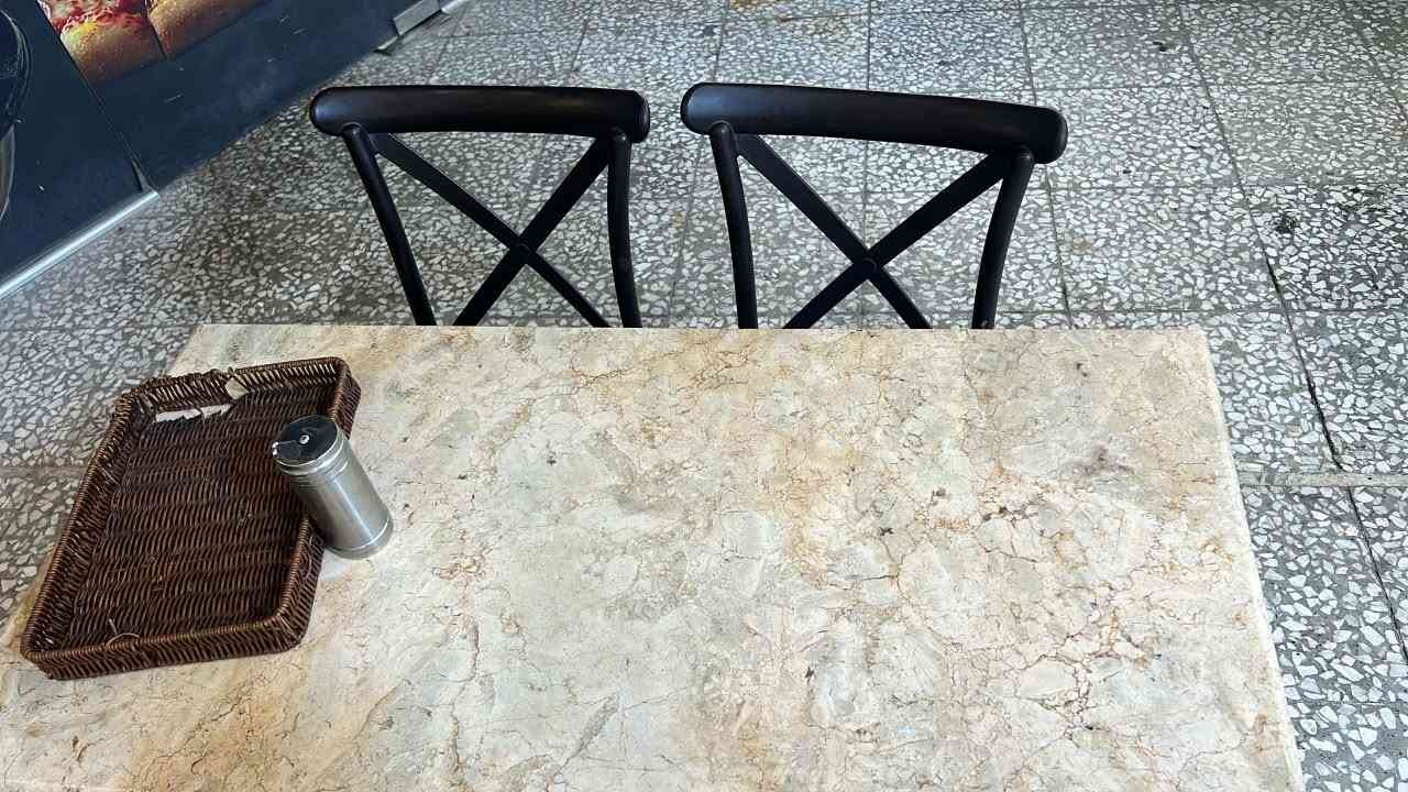 مصطبات للبيع مع الكراسي مكاني البلديات مكلف بل نشر ‭***********‬
