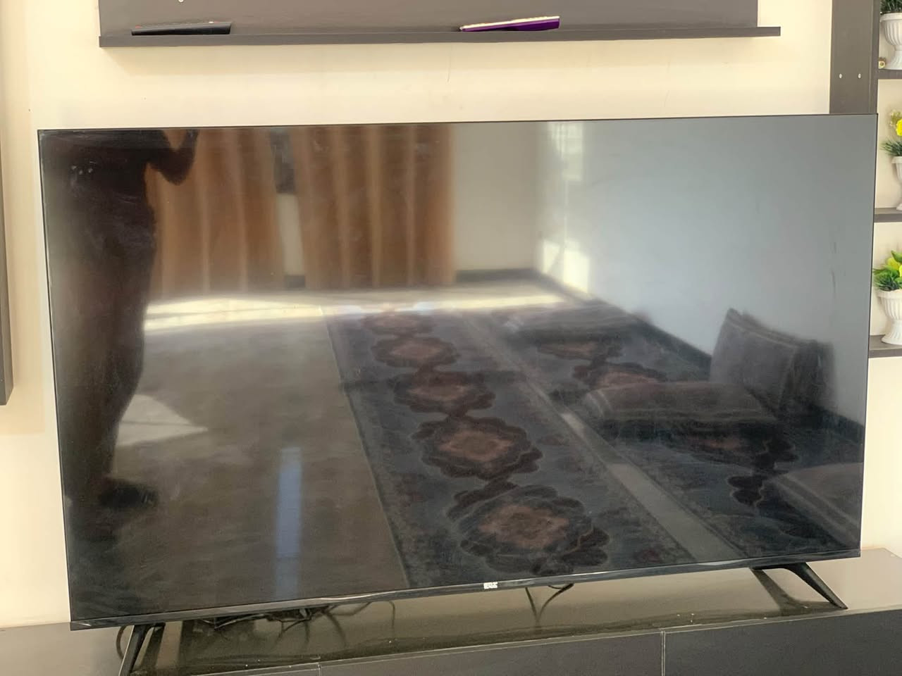 بلازمة للبيع حجم (٦٥) نضيفه كلش مستخدمه قليل للاستفسار خاص أو على هاذ الرقم ‭***********‬
