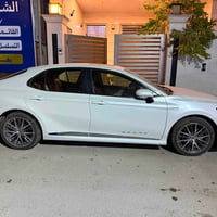 كامري 2024 هايبرد / عبد اللطيف GLE  مكفوله من كل شي ماعدا رصعه صغيره ب...