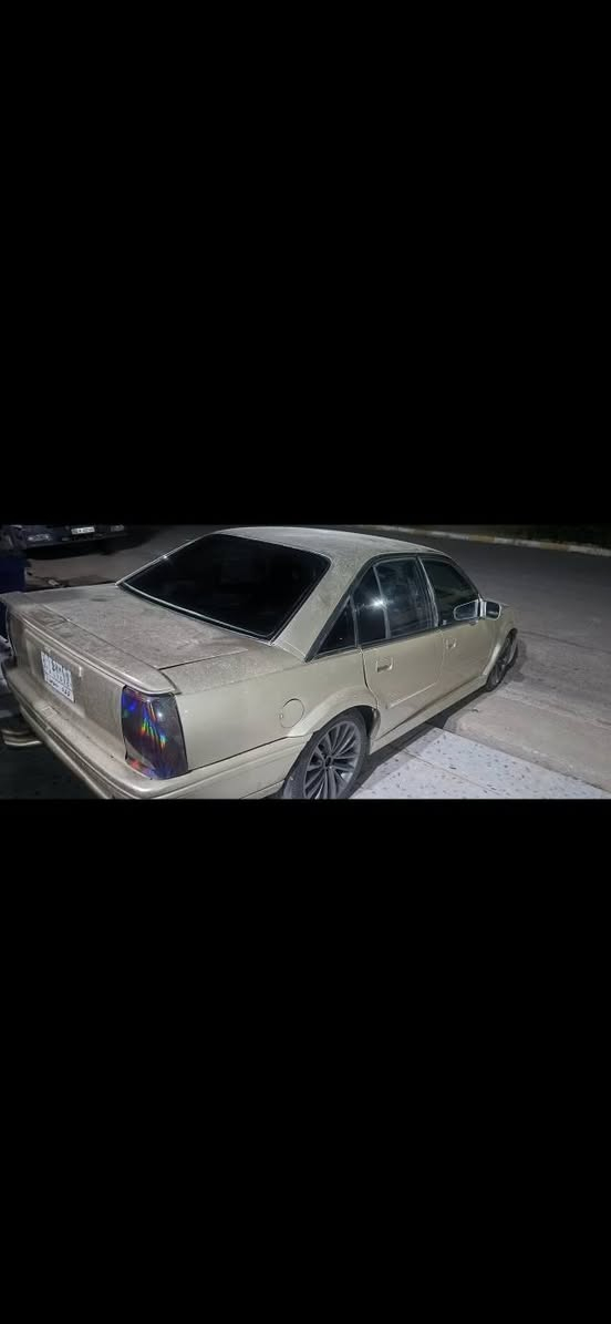 اوبل اوميكا  87 فول فول سبورت محدث
سياره مال بيت 2.0 كلشي بشرط سنويه بأسمي 
رقم كركوك ***********
السعر بي مجال