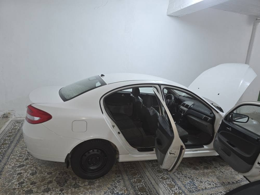 لۆک لۆک لۆک 
بەمانای کەلیمە ماڵی دووستەو دوولاریک مەسرووفی نیەو بەنزین ناخوات 
پرۆتۆن مۆدیل 2011تەبریت لەسەر سوویچ ئەیبیئیس گیر حادی ماشاڵڵە لۆکە قەترە سبووخی نیە داحموو لیدراوی نیە 
رەقەم هەولێر تاحویل خرامە بەناوکرد وەکالا بەشەرت ناو دەری شوشەیە سەنەی بەسەر جوە 370 هەزار خرامەی تیایە دوای مەحمەلە بۆت ئەگیرمەوە 
هەموو گیانی بەشەرتەو دوولاڕیک مەسرووفی نیە زۆر دەمیکە یەک دەستە
داحمی بۆ دەحمی بەشەرت 
جام کارەبایە سیدیە ئاوینە ئیشاڕەتە تەبریت لەسەر سویچە ئەیبیئیسە دوولاریک مەسرووفی نیە بەمانای کەلیمە ماڵی دۆستە
شوێن رانیە *********** کۆتای $41 رانية, السليمانية
