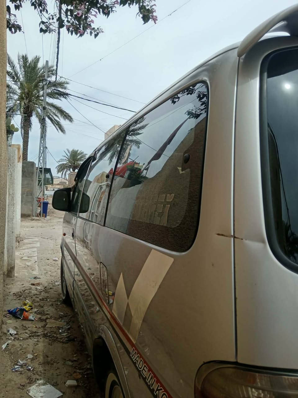 السلام عليكم ورحمة الله استاركس بترة ٨ راكب موديل ٢٠٠٠ مسكر او تماتيك شواصي بلادي رقم بغداد مكفولة من الصبغ السعر ٨٢ وبيها مجال حك الجية اني مكلف بنشر رقم صاحب السيارة اتصل وعرف تفاصيل أكثر ***********
