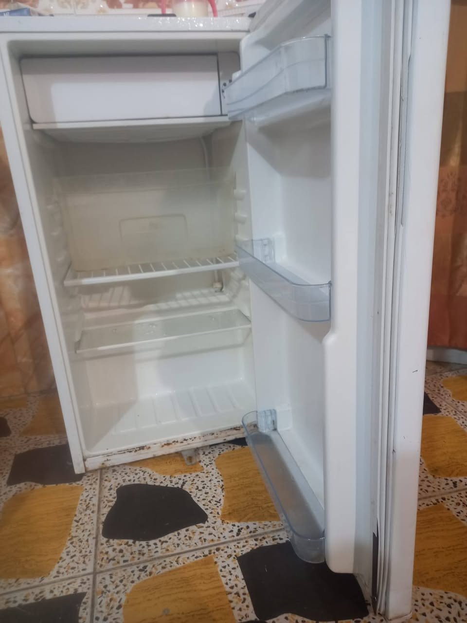 ثلاجه صغيرة • شرط الشغل • الشطرة