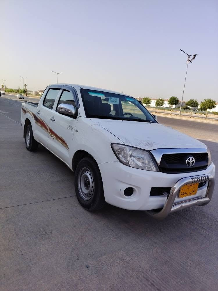 مەرزیە 2008فلاحی
پارچە رەش بۆدی بیلاد
گێرومەکینەی بەشەرت
ژینگەوسەنەوی تازە خلاس بووە
بەناوکردن ووەکالە بەشەرت
سێ وەرەقە غرامەت دەدەمەوە
*********** أربيل, العراق
