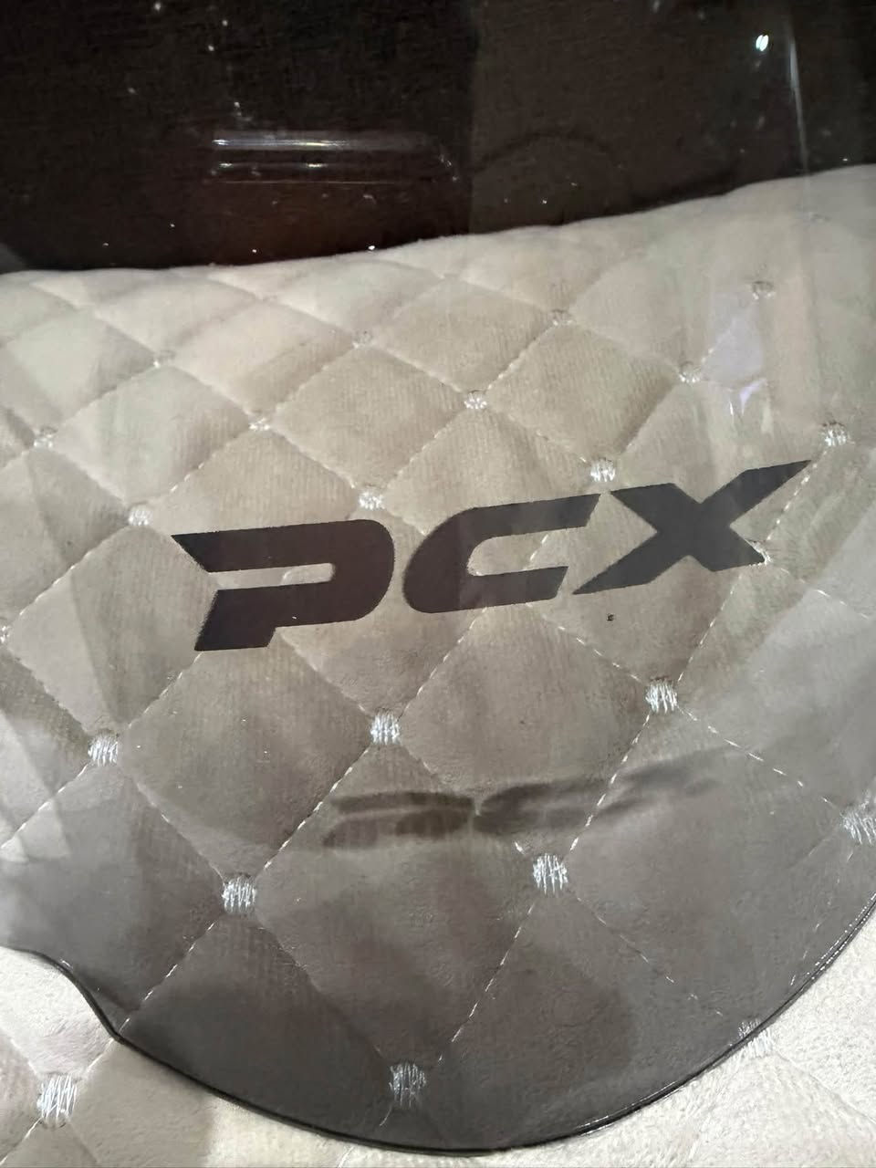 السلام عليكم شباب جامه pcx اصلي مال امزون مال جيل رابع كتابه pcx داخليه مو لزك اصلي لون مضلل خفيف مكاني بغداد مدينه الصدر ***********

نص مكتوب في الصور:
- ACMOTOS انتقال Honda PCX 125 (21-24) Puig V-Tech Line Touring Dark smoked ... حفظ مشاركة
