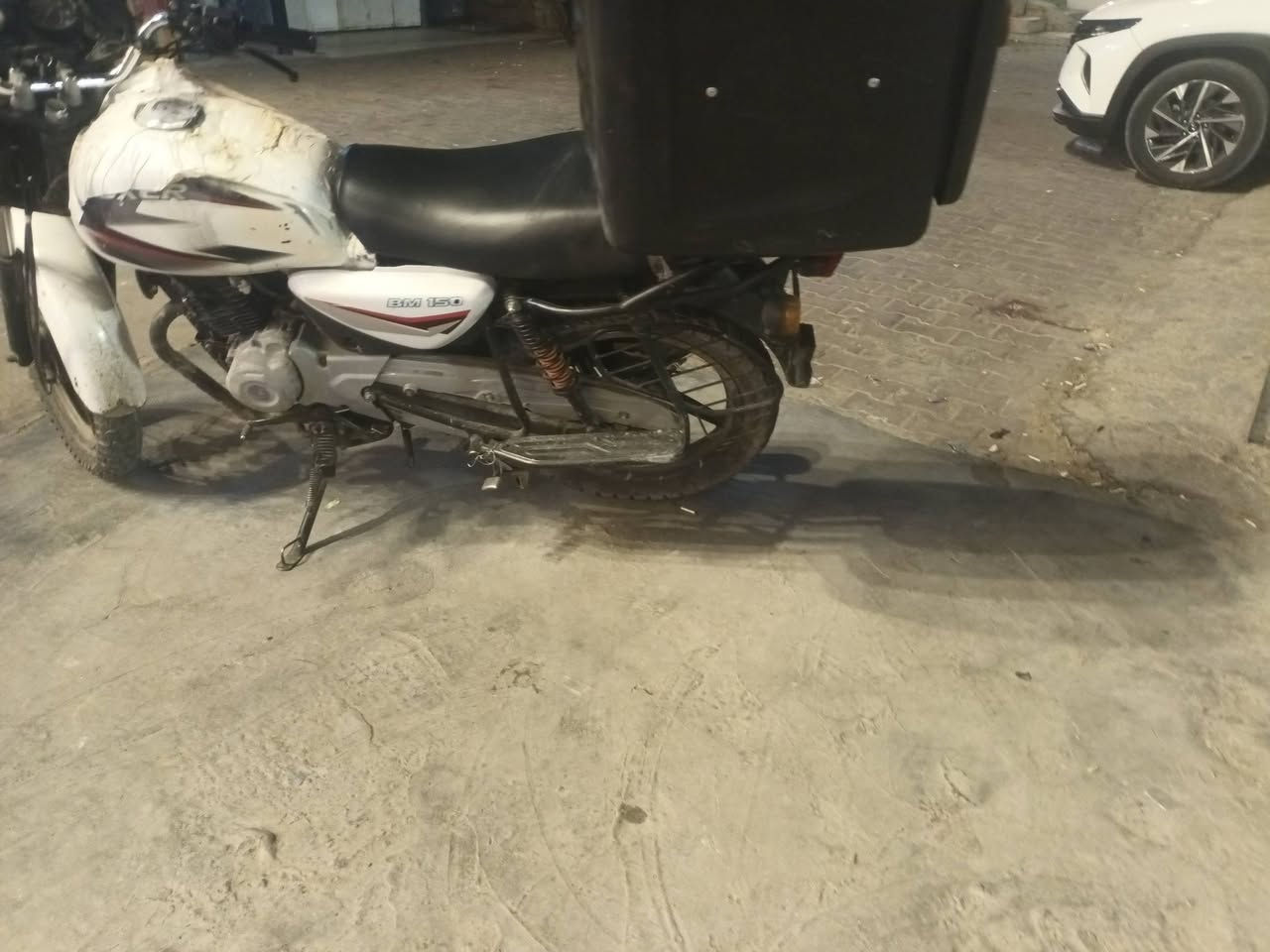 سلام عليكم دراجه للبيع موديل 22بشهر 12 مجفته تجفيت شركه عوزهة ترتيب مدينة الصدر الرقم *********** اوراق كامله شرط ال
