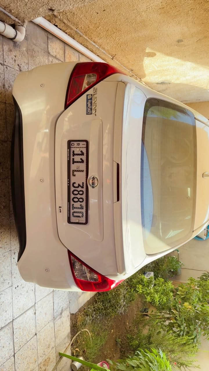 سلام عليكم نيسان سني هندي موديل ٢٠٢٤ سيارة جديدة حيل فول مواصفات أربع جام كهرباء وقطعتين تبريد مكفول عدا بس بارد بسيط السعر ١٢٠$ وبيها مجال حك الجيه مكاني بغداد البياع الاتصال ***********

نص مكتوب في الصور:
- @7.zne