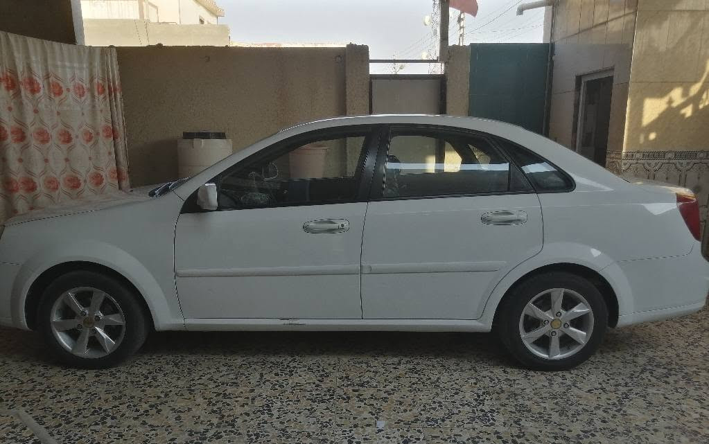 السلام عليكم سيارة اوبترا مديل 2011 ابيض للبيع رقم ميسان خصوصي سيارة نضيفة ما عدا طخات بالجاملغ الخلفي والامامي ملاحظات بصيطة والسعر مناسب الاستفسار اكثر الاتصال على الرقم *********** او واتساب عمارة, ميسان
