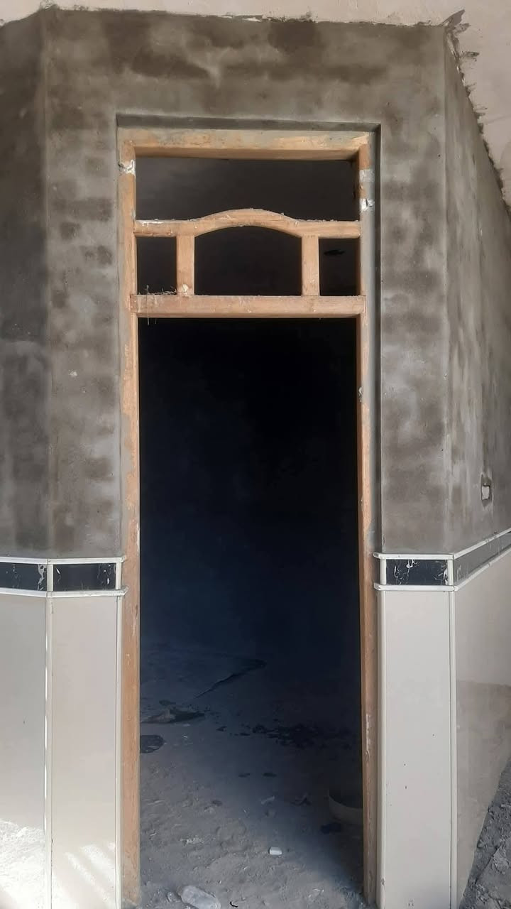 متفرغ حالين لبخ جراره سقل نثر جص تشميع شغلنه كباله وباليوميه ميسان الدبيسات ***********
