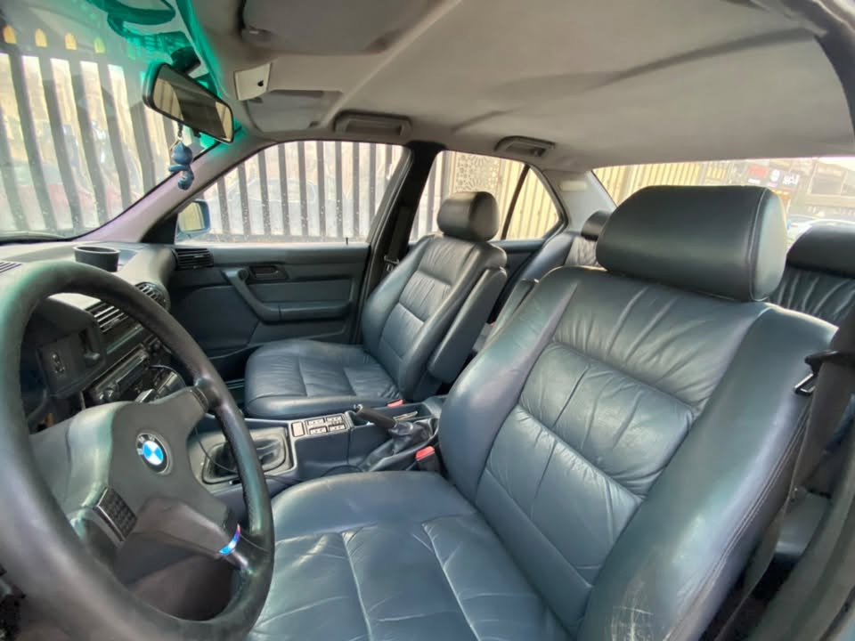 سلام عليكم للبيع BMW 520 سيارة على وضع شركة 
بدون صبغ بدون خياس مكفوله كلش نضيفة مال بيت 
كير عادي كلش جديدة كلها على وضع الوكاله رقم بغداد 
بسمي تحويل بشرط اي ستفسار ***********
