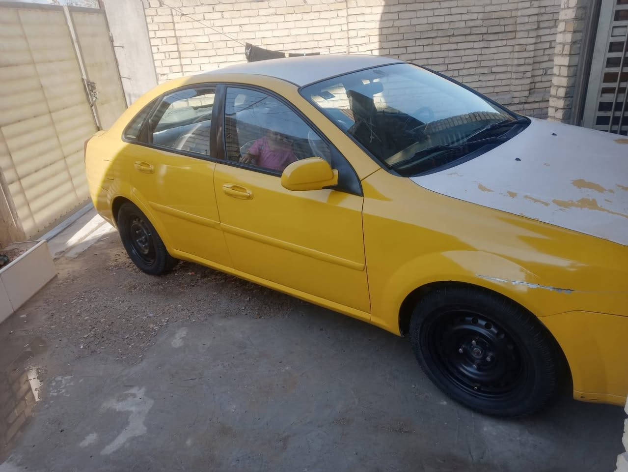 *🚗 للبيع اوبترا 2010 خليجي*
*رقم واسط - تحويل مباشر*
✅ محرك 1600 وكير أوتوماتيكي خير من الله 
✅ تبريد ثلج - كهربائيات شغالة
🔧 *الضرر:* قطعتين مبدلة بدون دواخل وصبغ حزام جمالية للترتيب فقط
(الشاصي واللغد والدواخل مكفولة)
💰 *السعر: [53] وبيها مجال بيسط
📍 *المكان: بغداد [النهروان]*
📞***********
