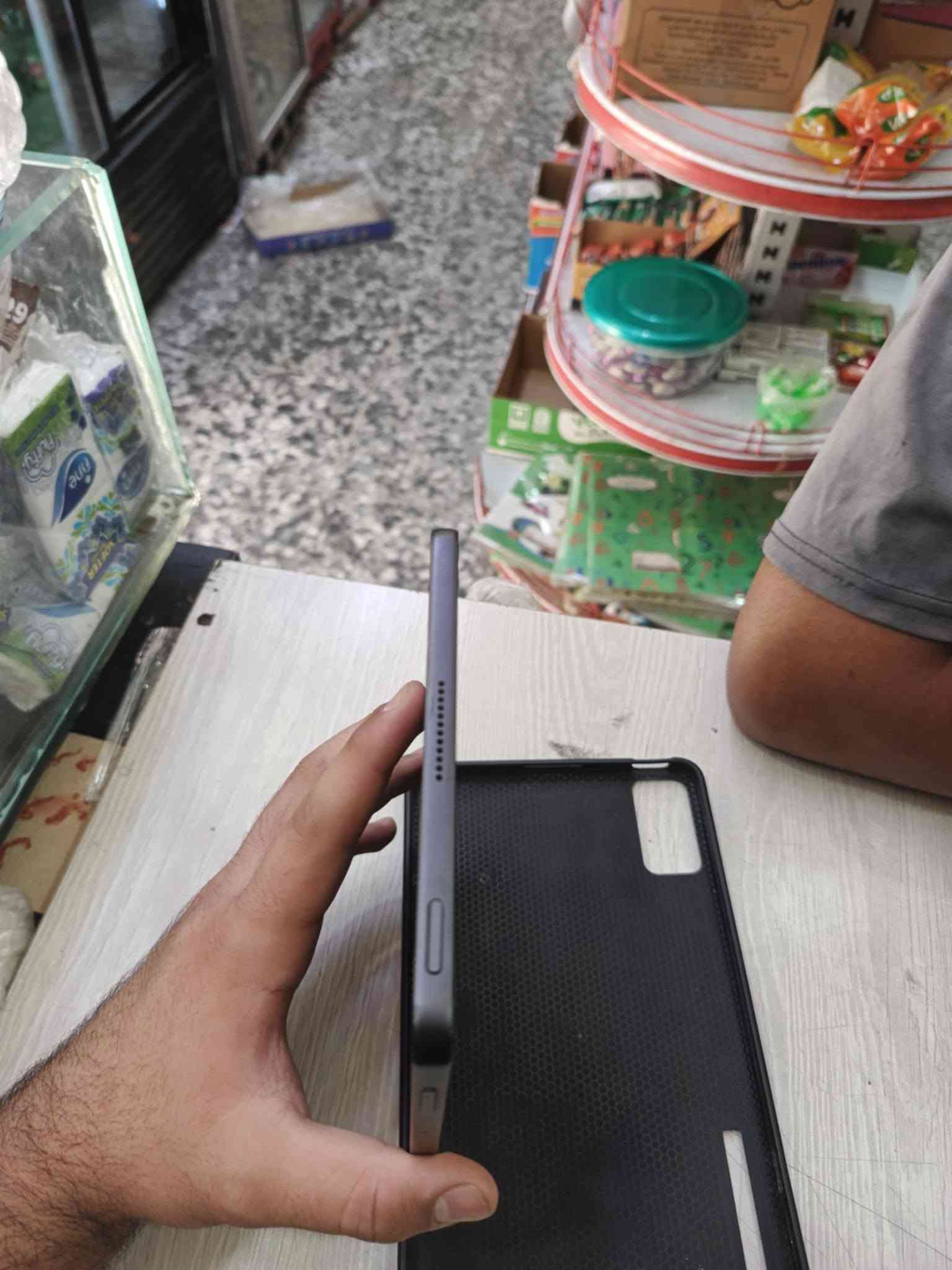 ايباد ريدماجك استرا اسود الذاكره 256 حالة البطاريه 94 وعدد الدورات الشحن 346 رايده 800 وبي مجال شي بسيط ومستعجل بل بيعه ***********هاذا الرقم
