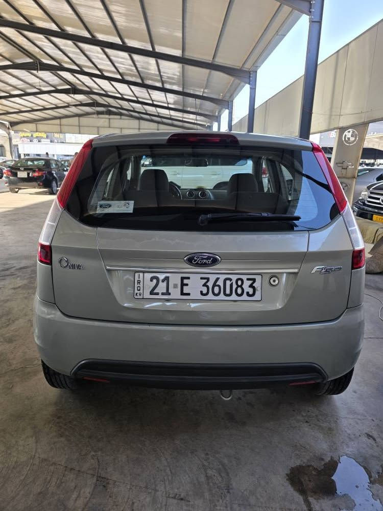 فورد فیکو 2014 شەریکەی نیڤا سعری 72 گەڵا
بی بویاخ گێڕ مەکینە بەشەرت تەبریدی ساردو گەرم
سەنەوی ڕەقەم تازە بیلاد ویل کەپ کامل سیرفس کراوە 
سونەری تازە دام ناوە
*********** السليمانية, العراق
