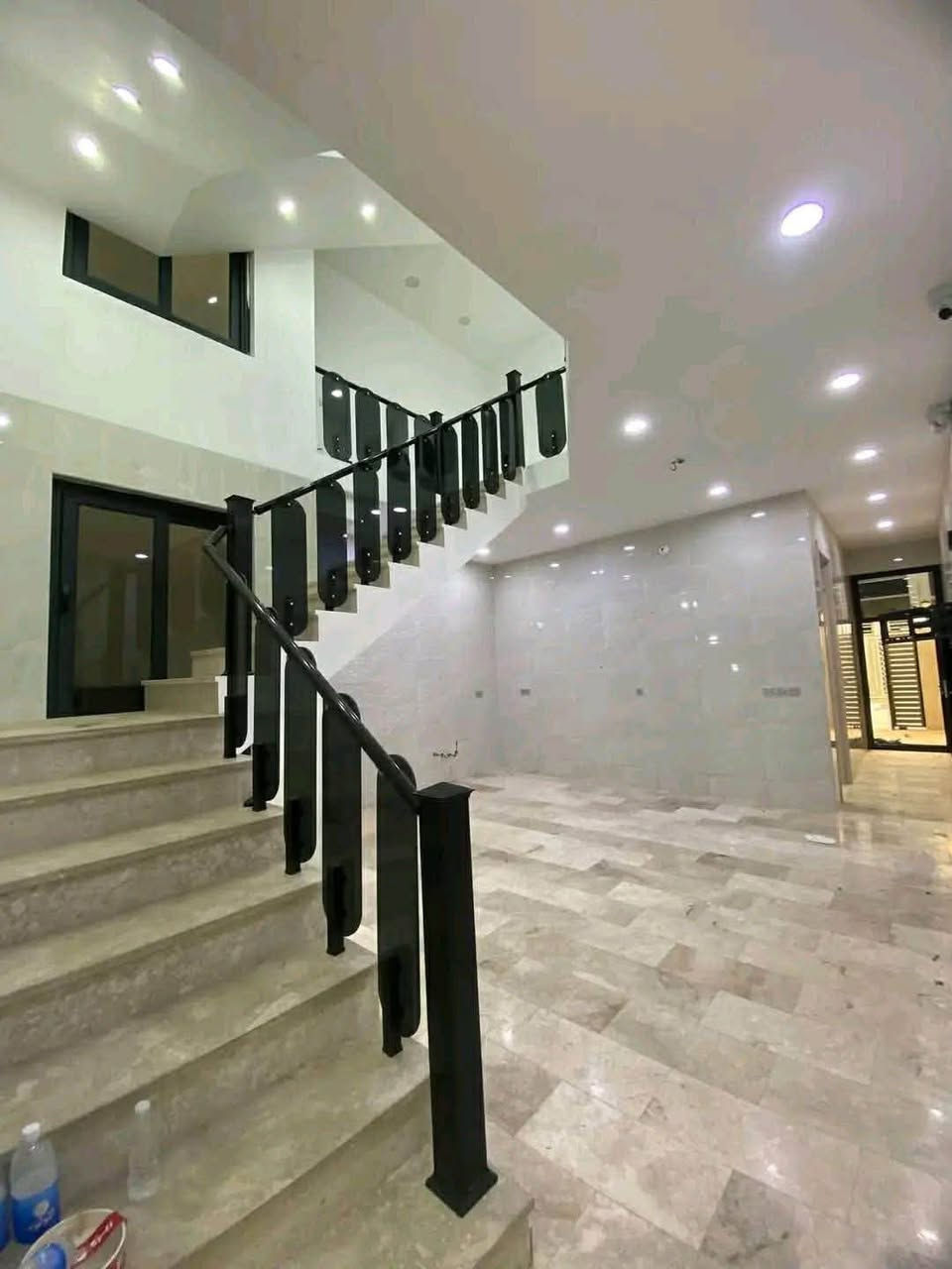 الدورة البوعيثة • ١٥٠م • ٥ غرف