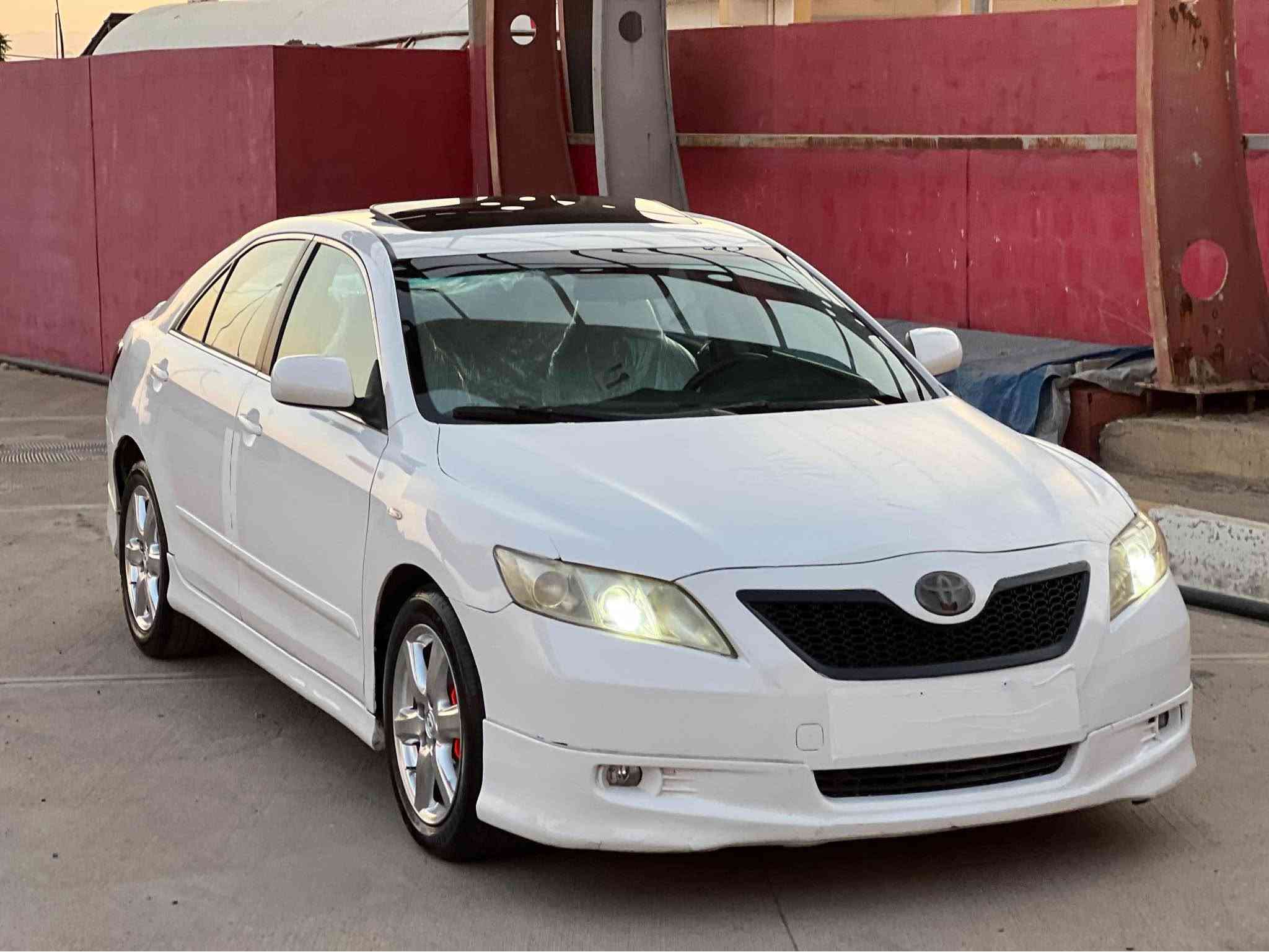 Toyota Camry 2009 📦🤍

***********
***********

سەرەتا بەناوی خوای گەورە و میهرەبان 

 کامری مۆدێل ٢٠٠٩ 
ساغە 
کۆدی هەیە 
بێ بۆیاخ بێ شوخت 
چاڵی نیە 
گێڕ و مەکینە بەشەرت 
توند و تۆڵە سەیارەکە 

سلایت 
شاشە و کامێرە 
کوشن کارەبا 
چوار تایە و ویلی لۆکی لەسەرە 
لایت عەدەسە و زینۆن

سەیارەی ماڵێیە هی مەحرەز نیە 

شوێن حاجیاوا 
بۆ نرخ تیل بکە یان نامە بنیرە 
لەکۆمێنت محامەلە ناکری 
***********
*********** رانية, السليمانية
